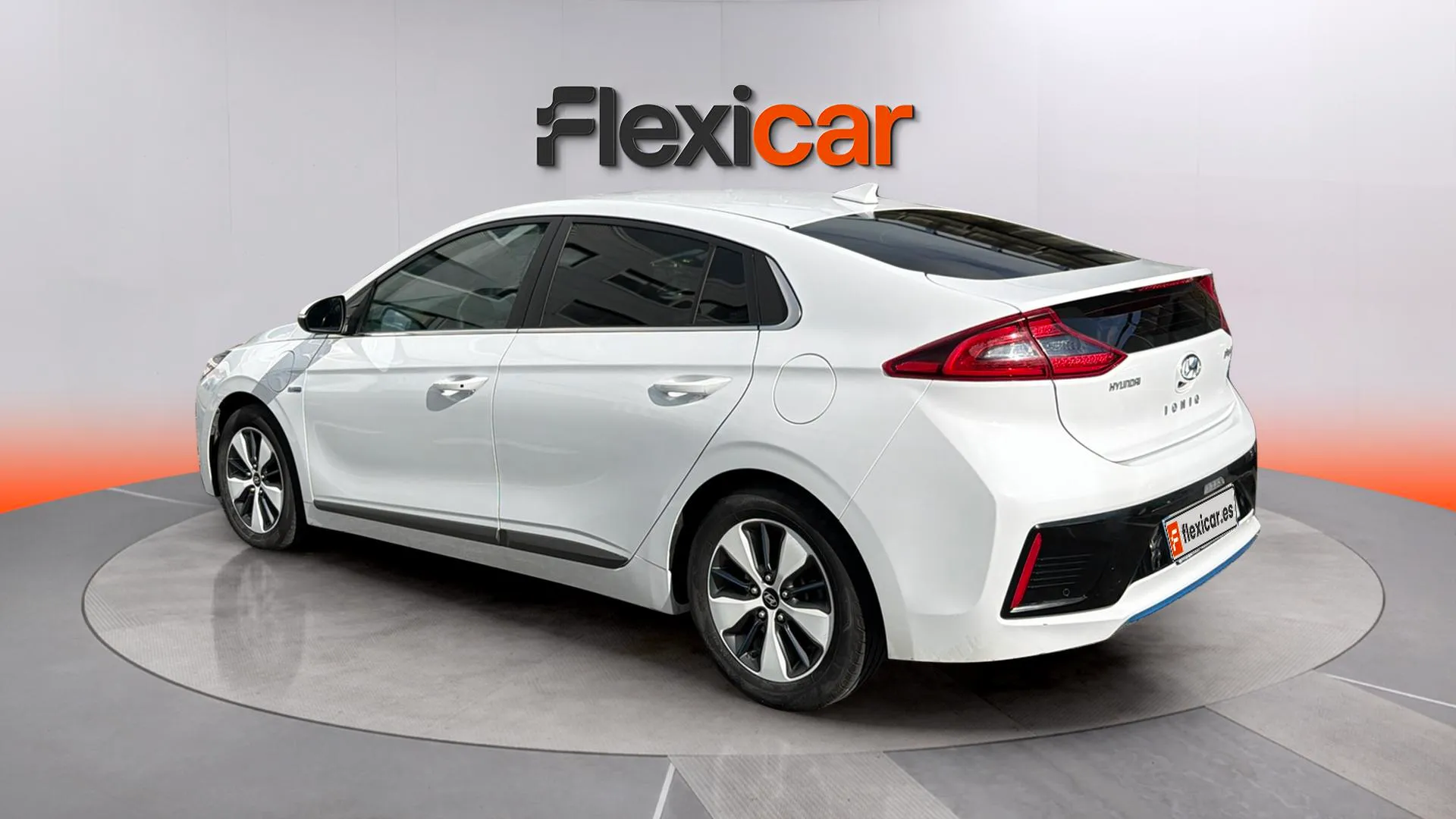 Hyundai Ioniq 1.6 GDI PHEV Style DCT - foto 6
