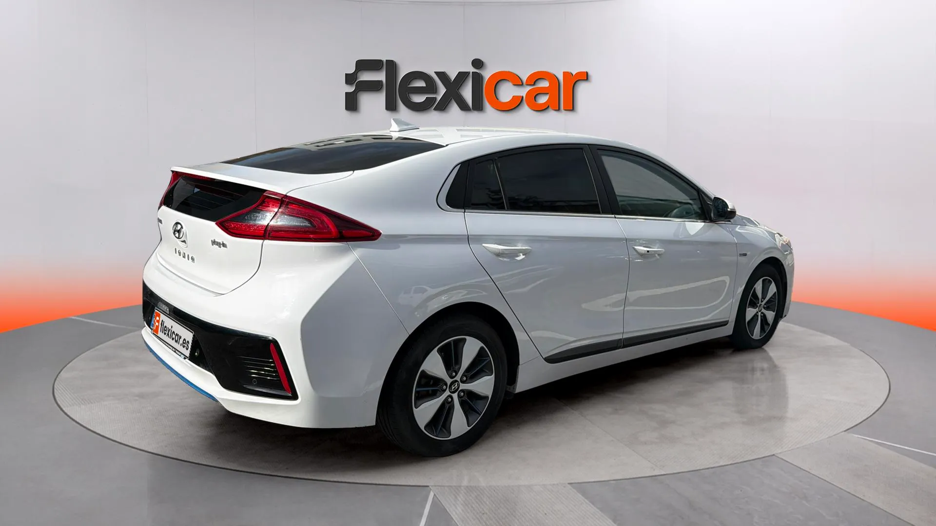 Hyundai Ioniq 1.6 GDI PHEV Style DCT - foto 4