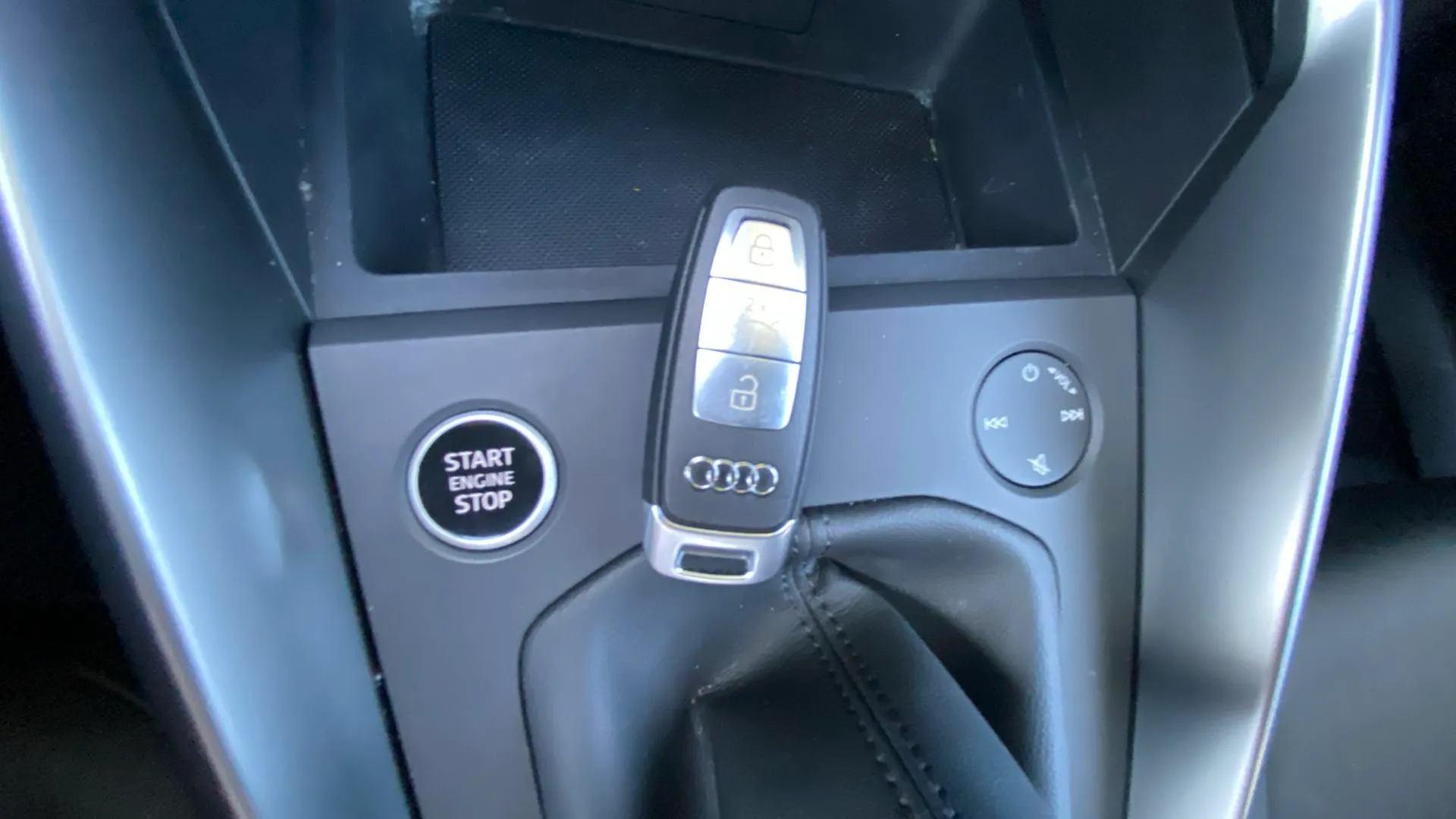 Audi A3 Sedan 30 TFSI - foto 22