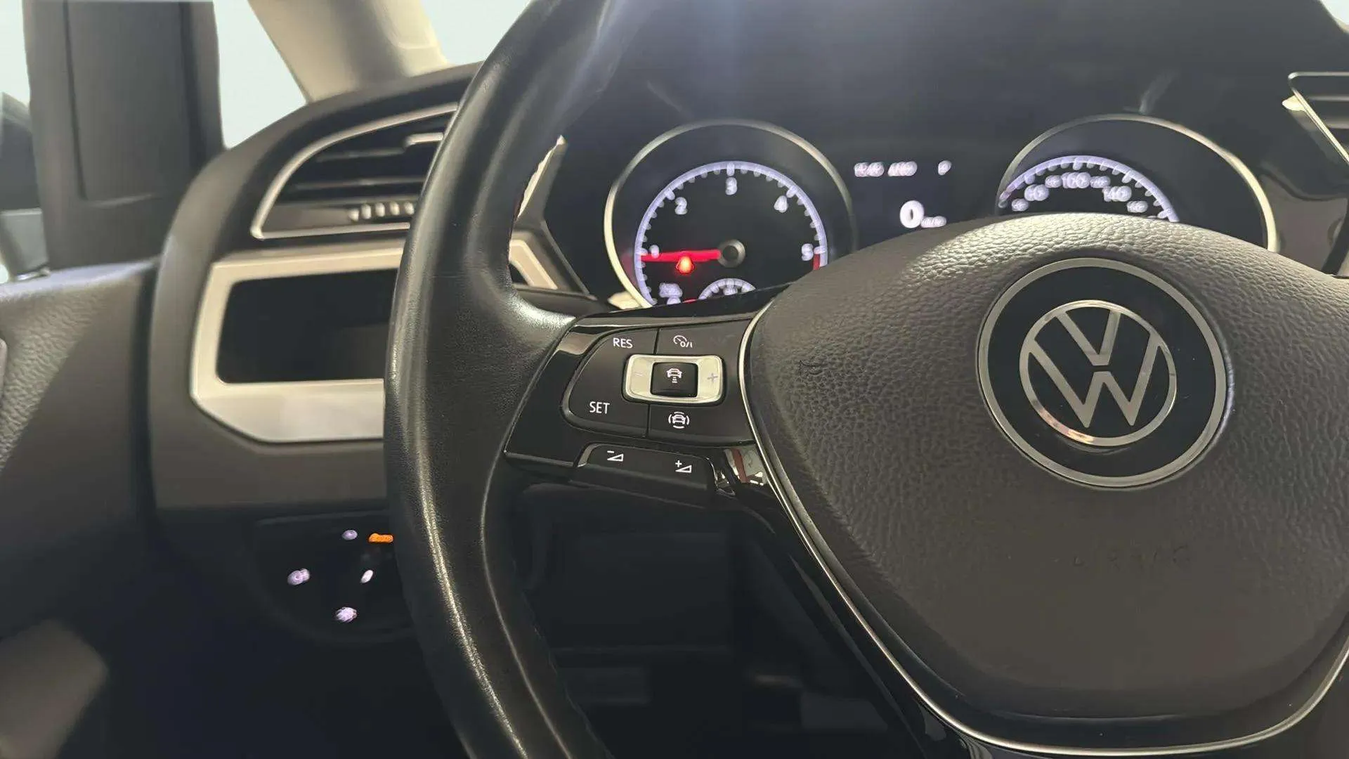 Volkswagen Touran Business Navi 2.0 TDI DSG - foto 21
