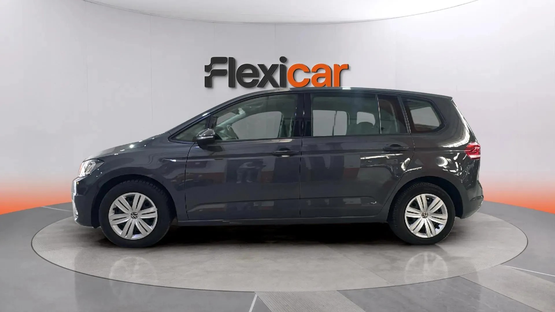 Volkswagen Touran Business Navi 2.0 TDI DSG - foto 4