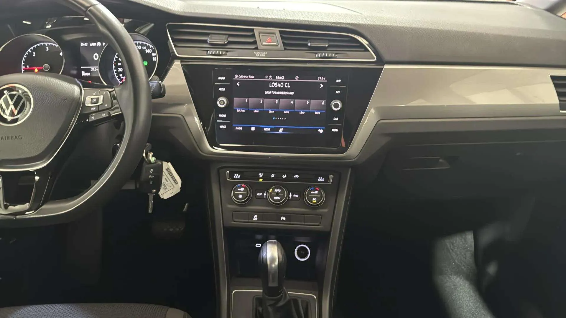 Volkswagen Touran Business Navi 2.0 TDI DSG - foto 11