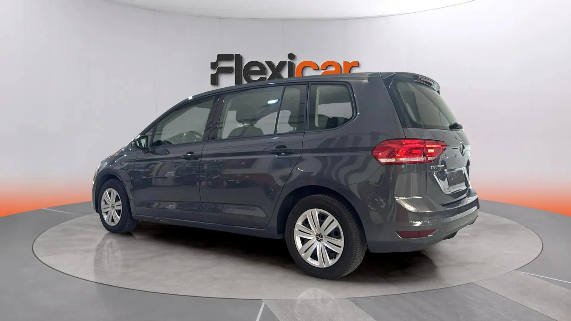 Volkswagen Touran Business Navi 2.0 TDI DSG - foto 5