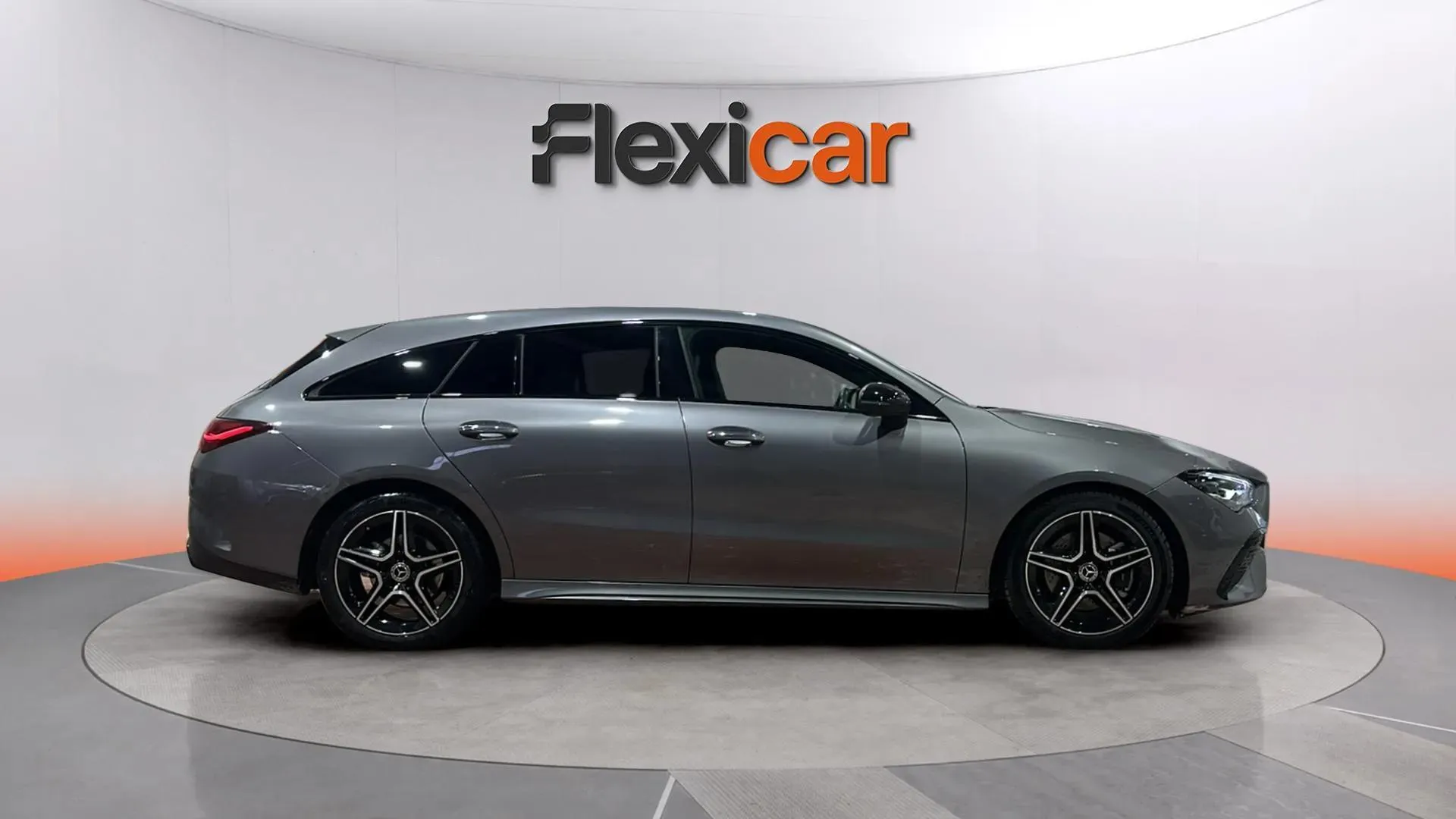 Mercedes-Benz CLA 200 D DCT Shooting Brake - foto 3