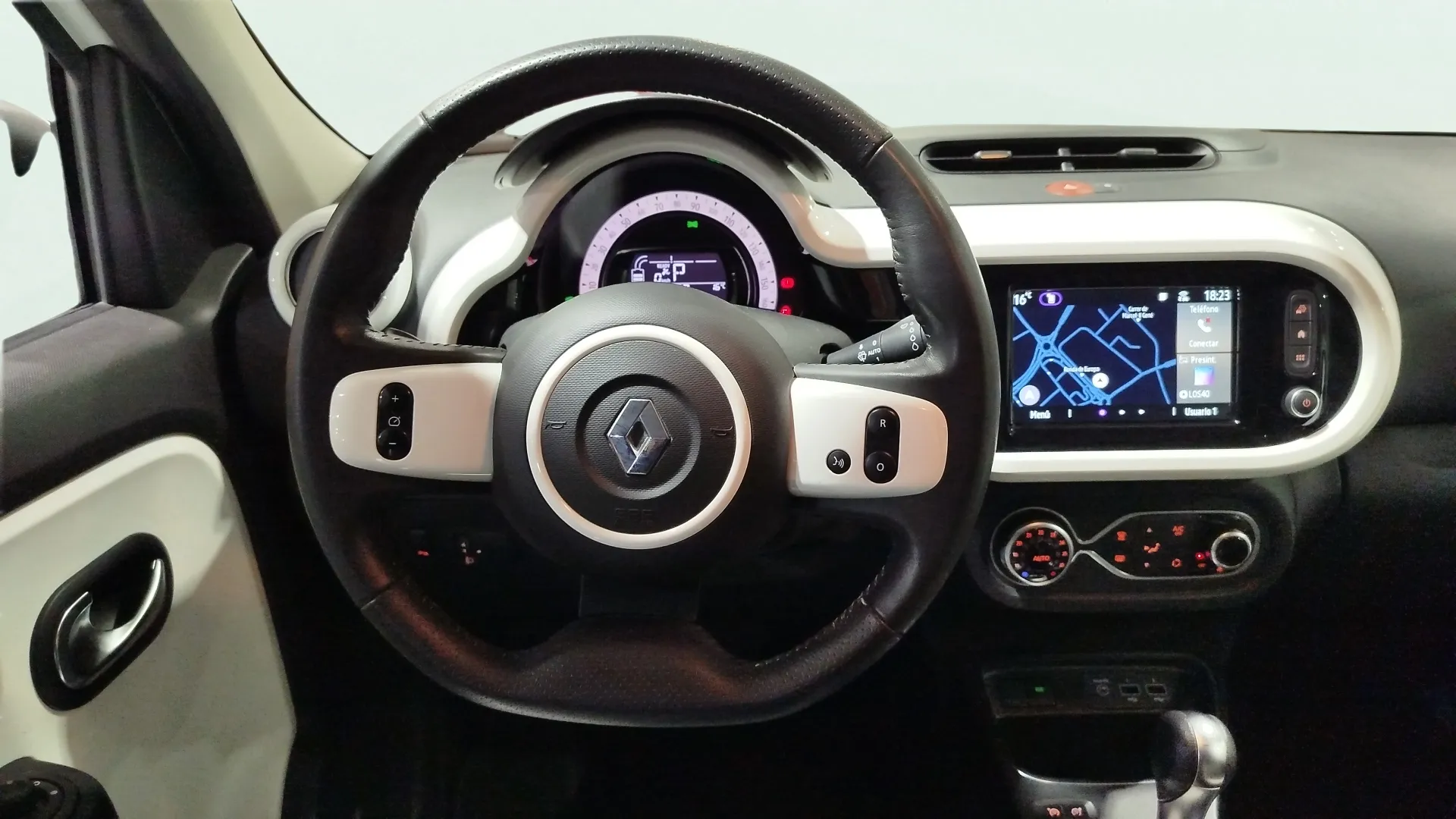 Renault Twingo Vibes R80 batería 20kWh - foto 11
