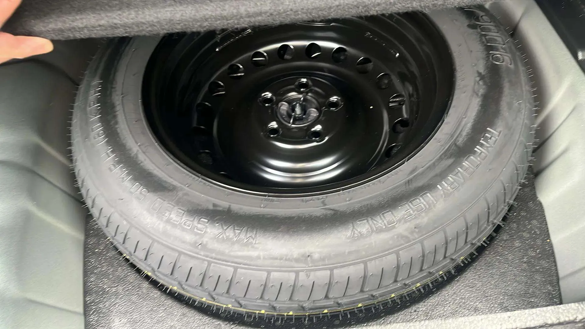 Renault Arkana Evolution TCe EDC mild hybr - foto 26