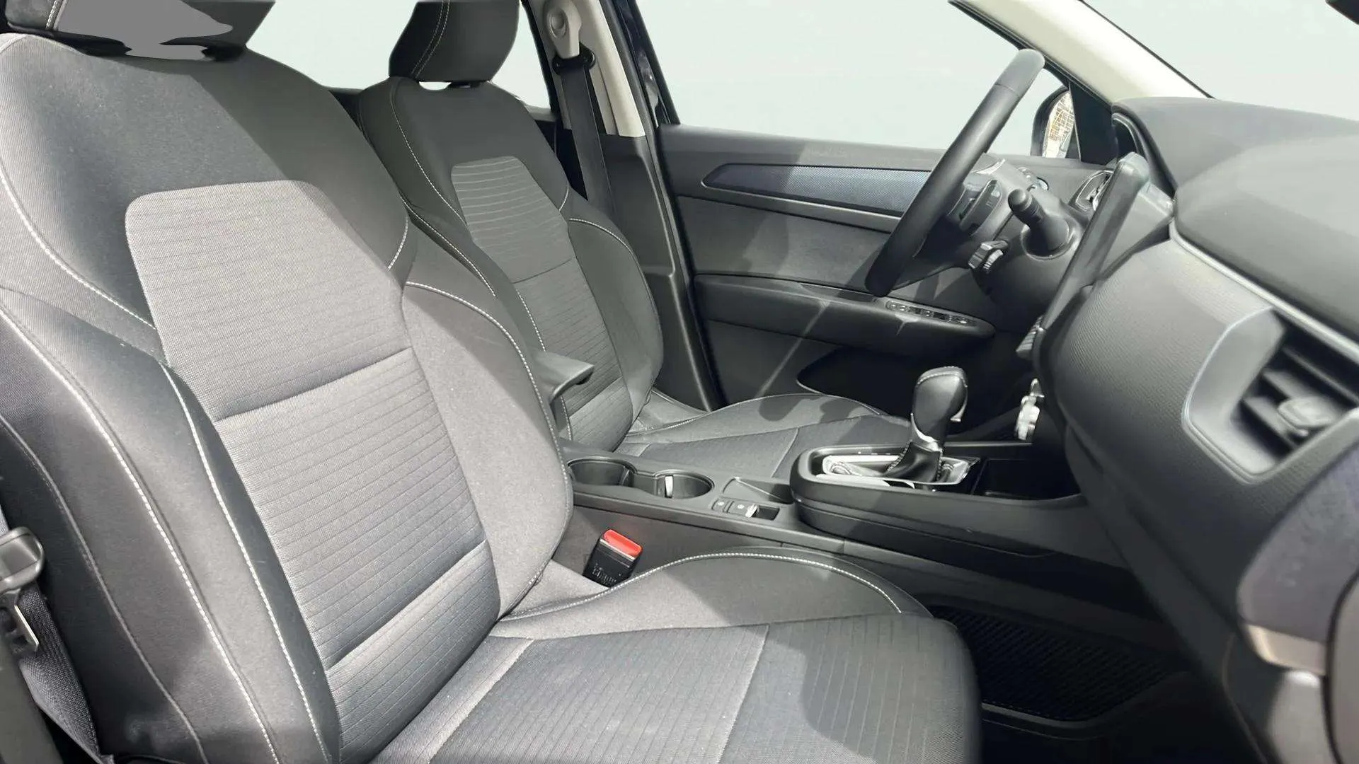 Renault Arkana Evolution TCe EDC mild hybr - foto 13