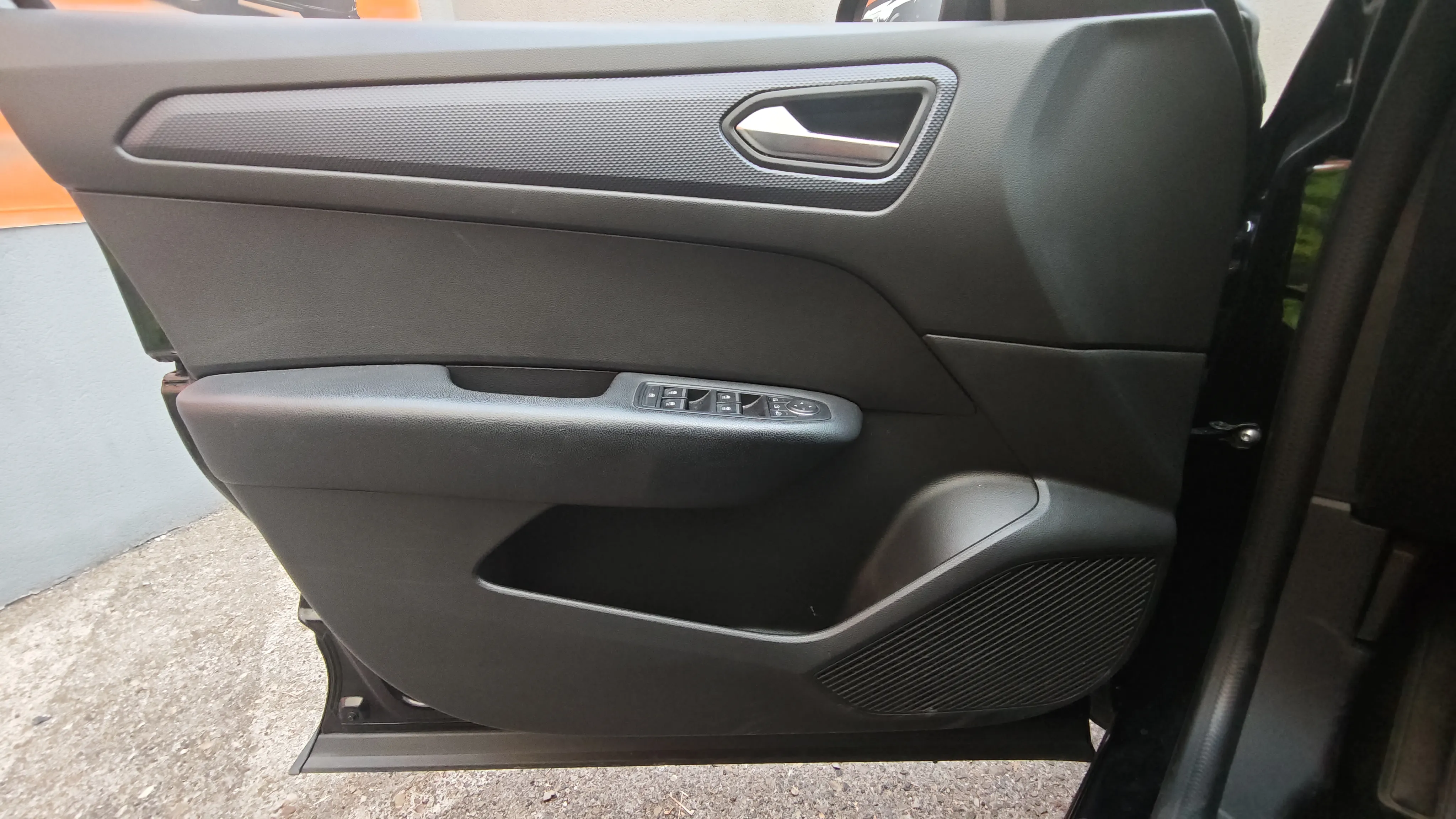 Renault Arkana Evolution TCe EDC mild hybr - foto 17