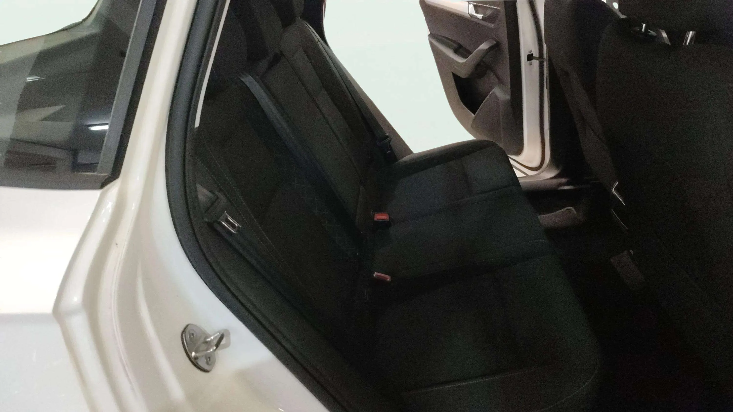 Škoda Karoq 2.0 TDI DSG 4x4 Ambition - foto 10