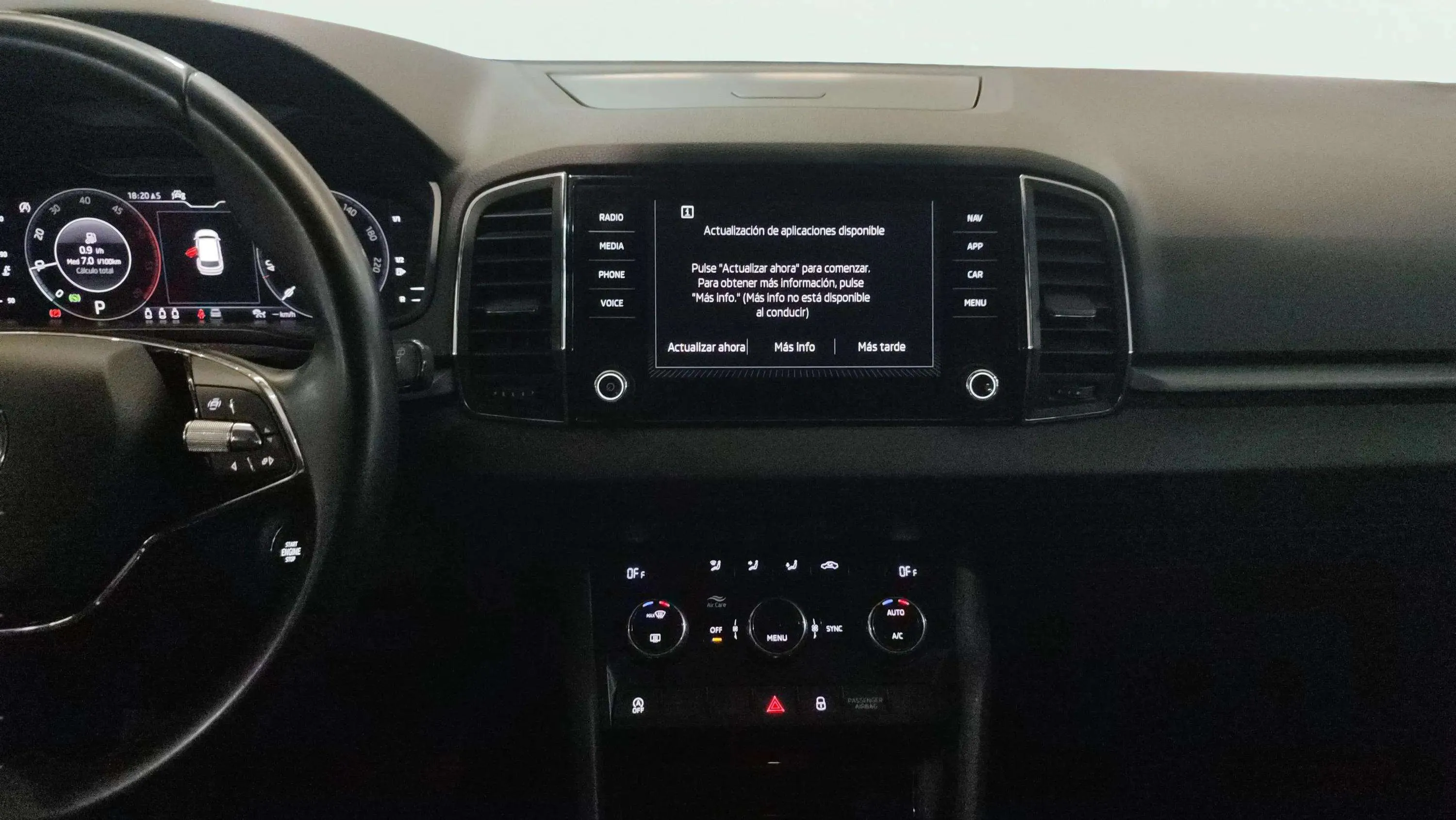 Škoda Karoq 2.0 TDI DSG 4x4 Ambition - foto 11