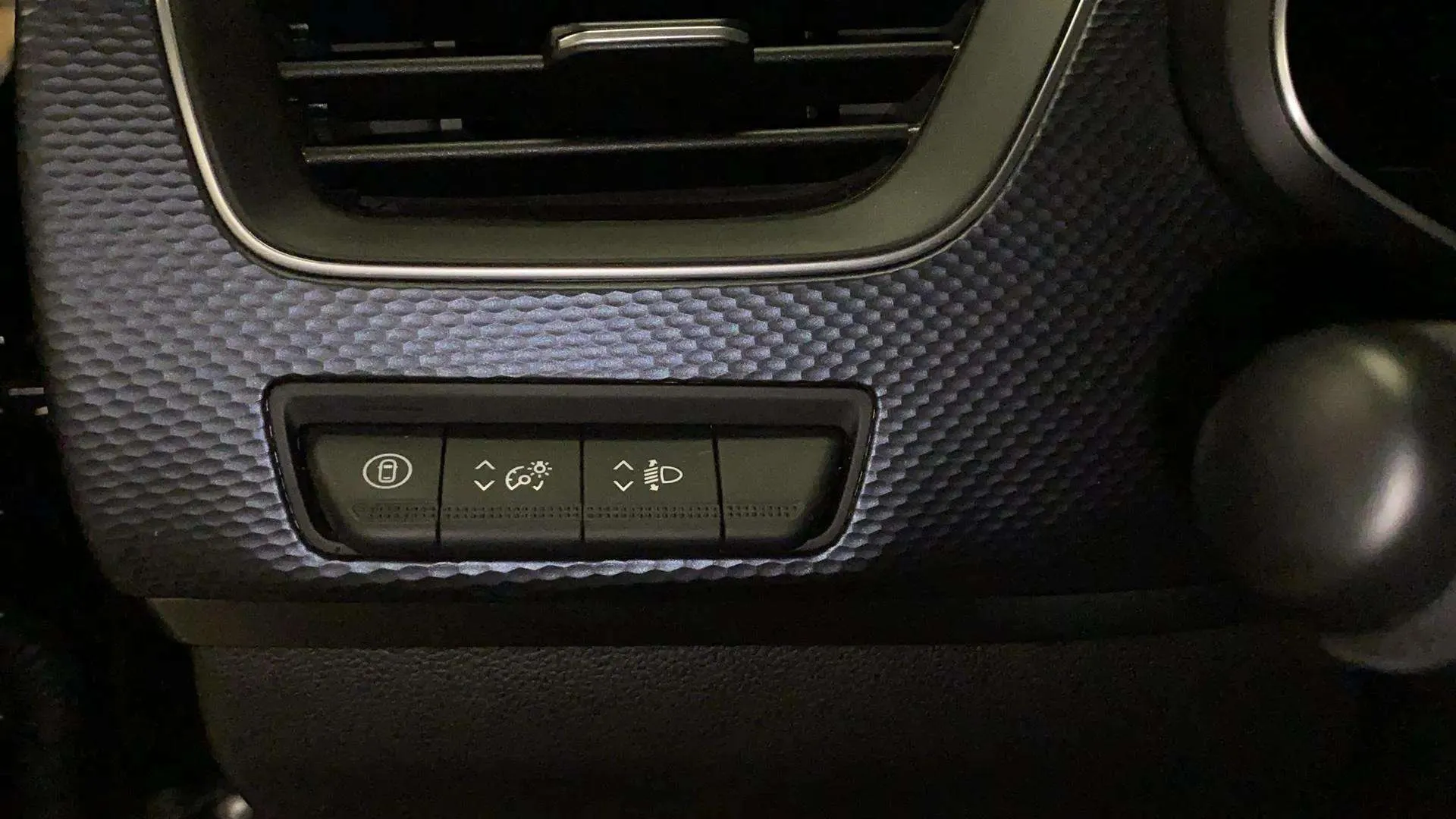 Renault Arkana Evolution TCe EDC mild hybr - foto 18
