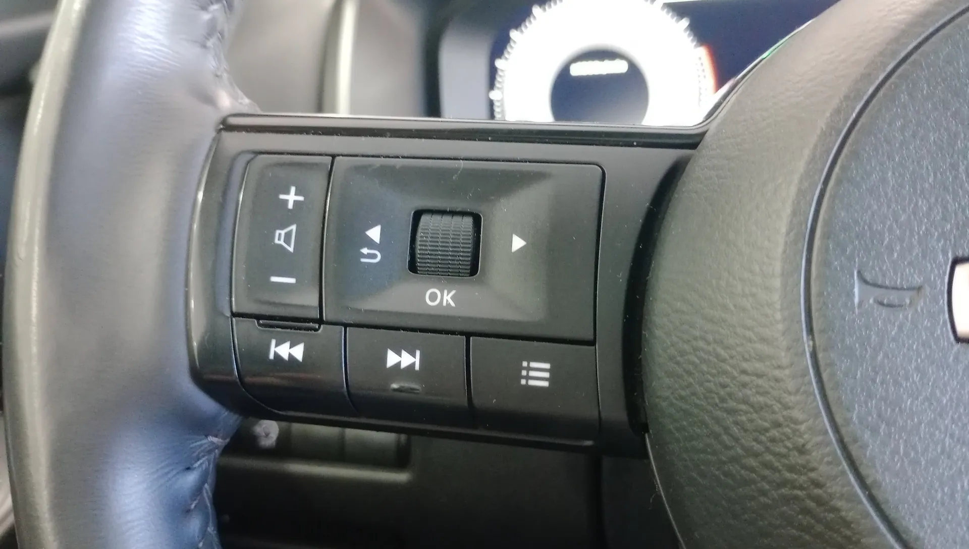 Nissan Qashqai DIG-T mHEV 4x2 Acenta - foto 15