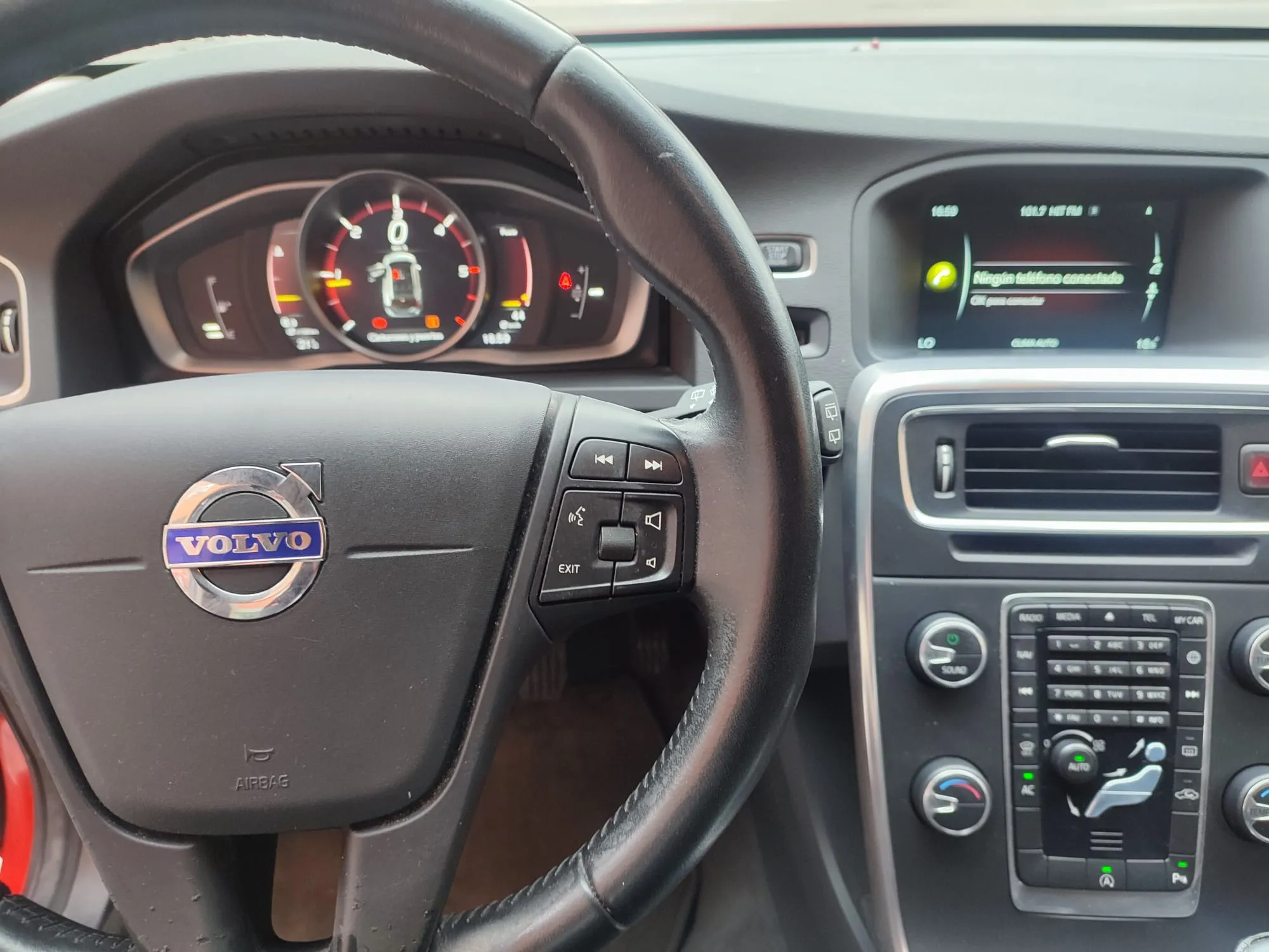 Volvo V60 2.0 D2 Kinetic - foto 23