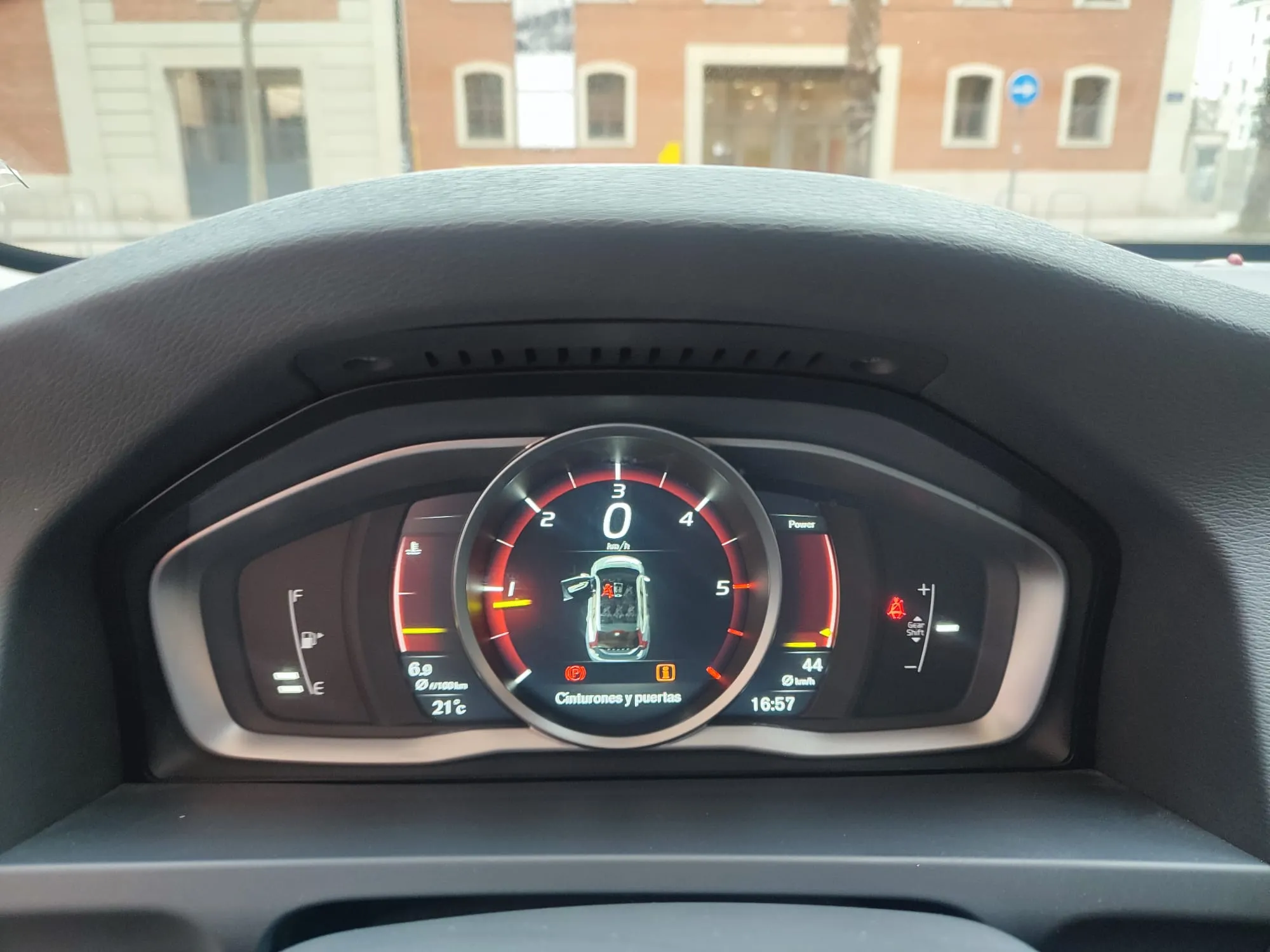 Volvo V60 2.0 D2 Kinetic - foto 9
