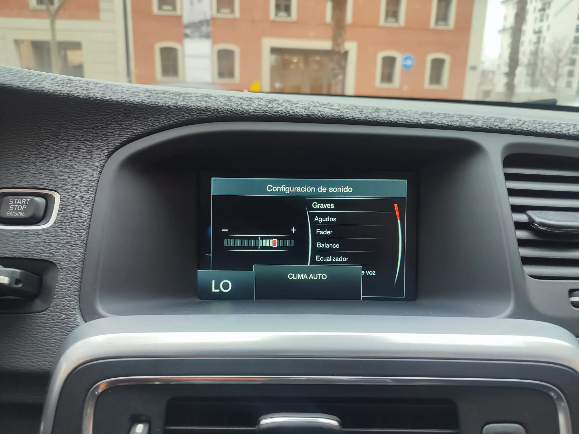 Volvo V60 2.0 D2 Kinetic - foto 12