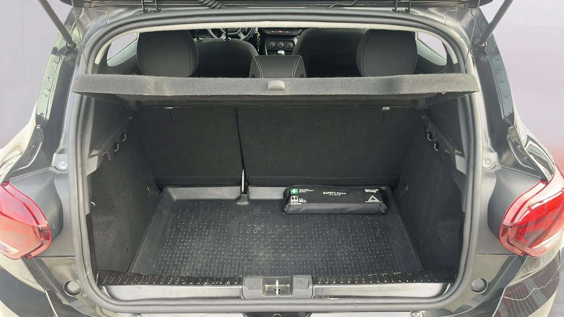 Dacia Sandero Comfort SCe - foto 9