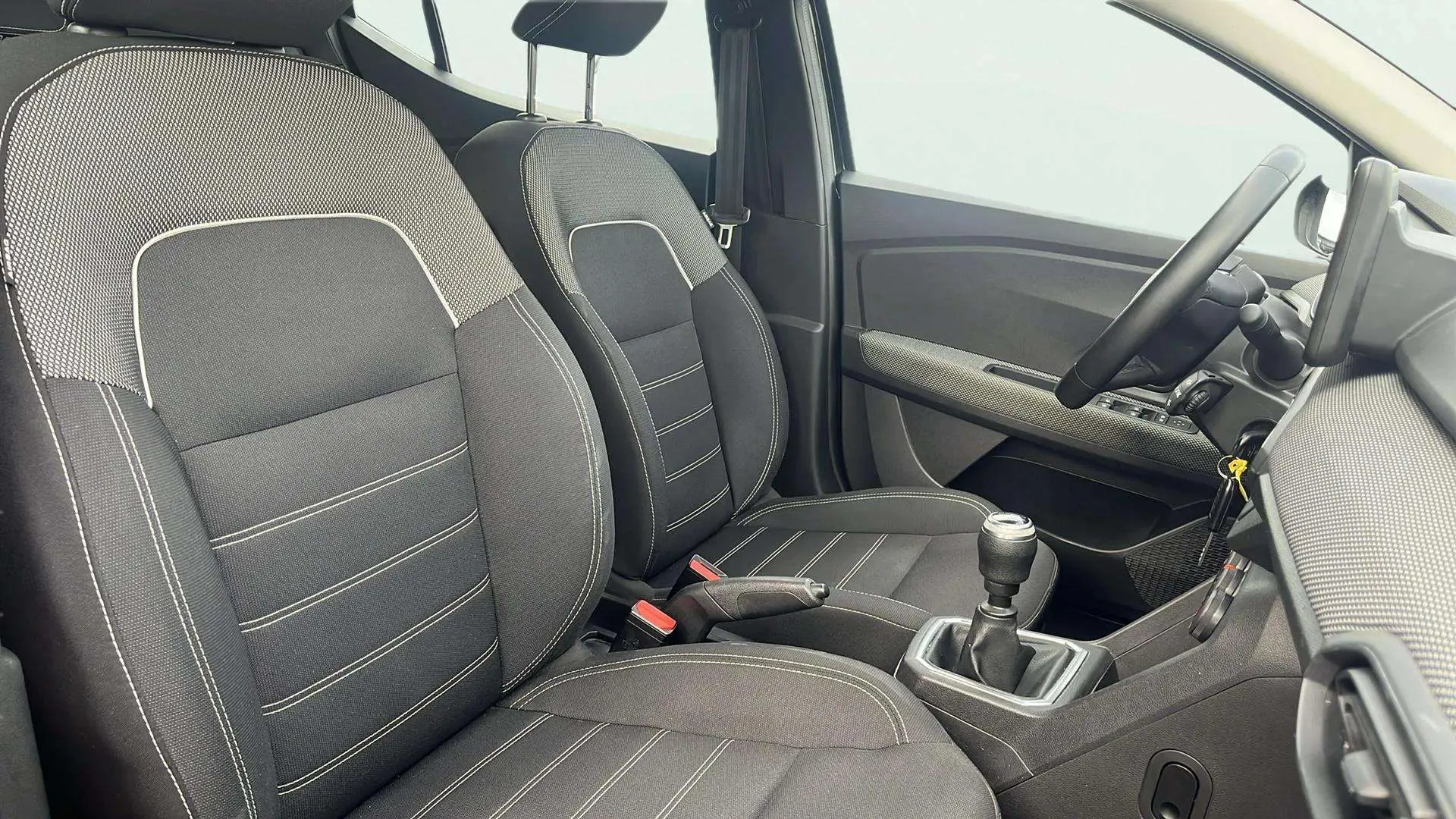Dacia Sandero Comfort SCe - foto 13