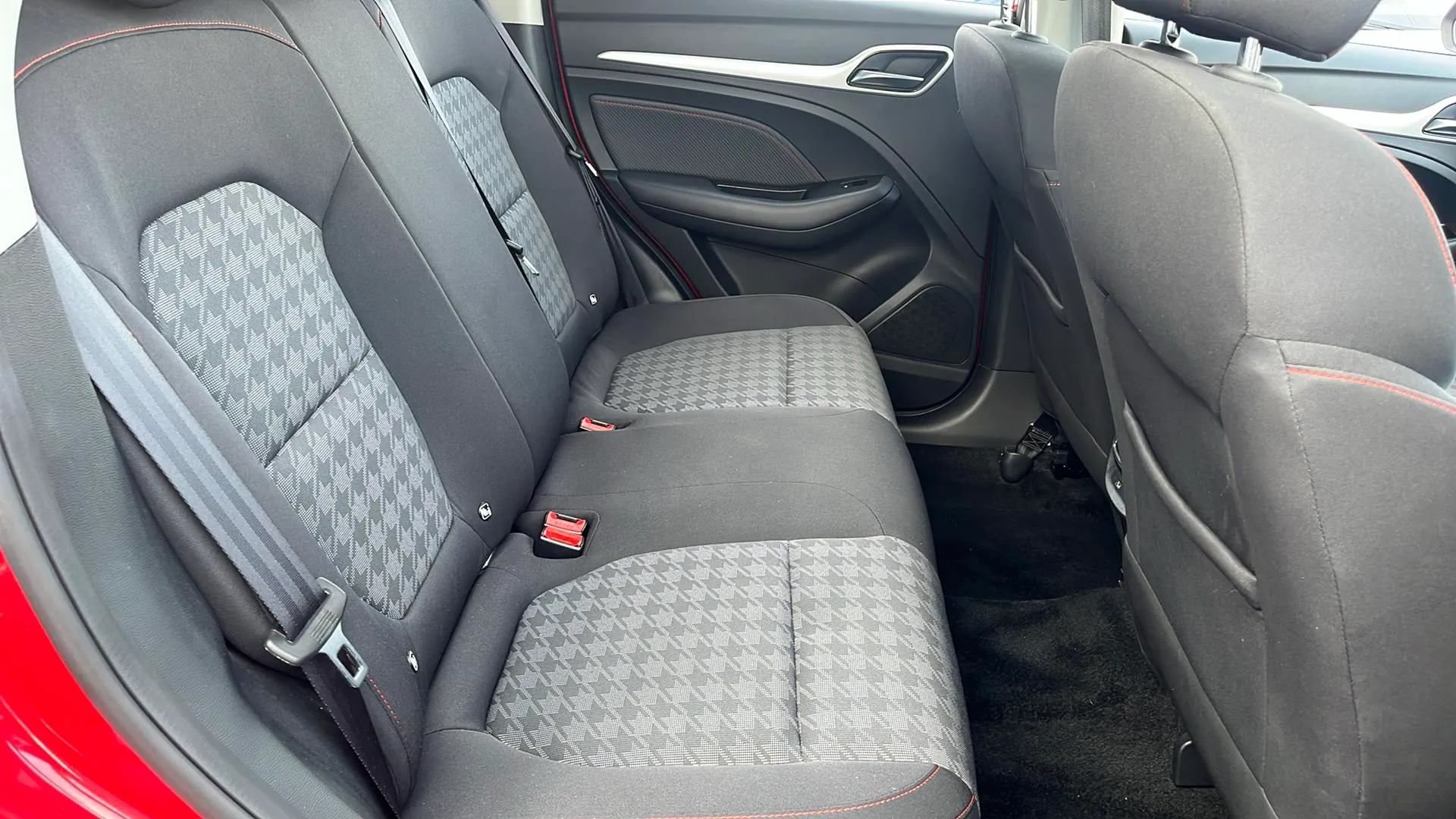 MG ZS 1.5 Comfort - foto 23