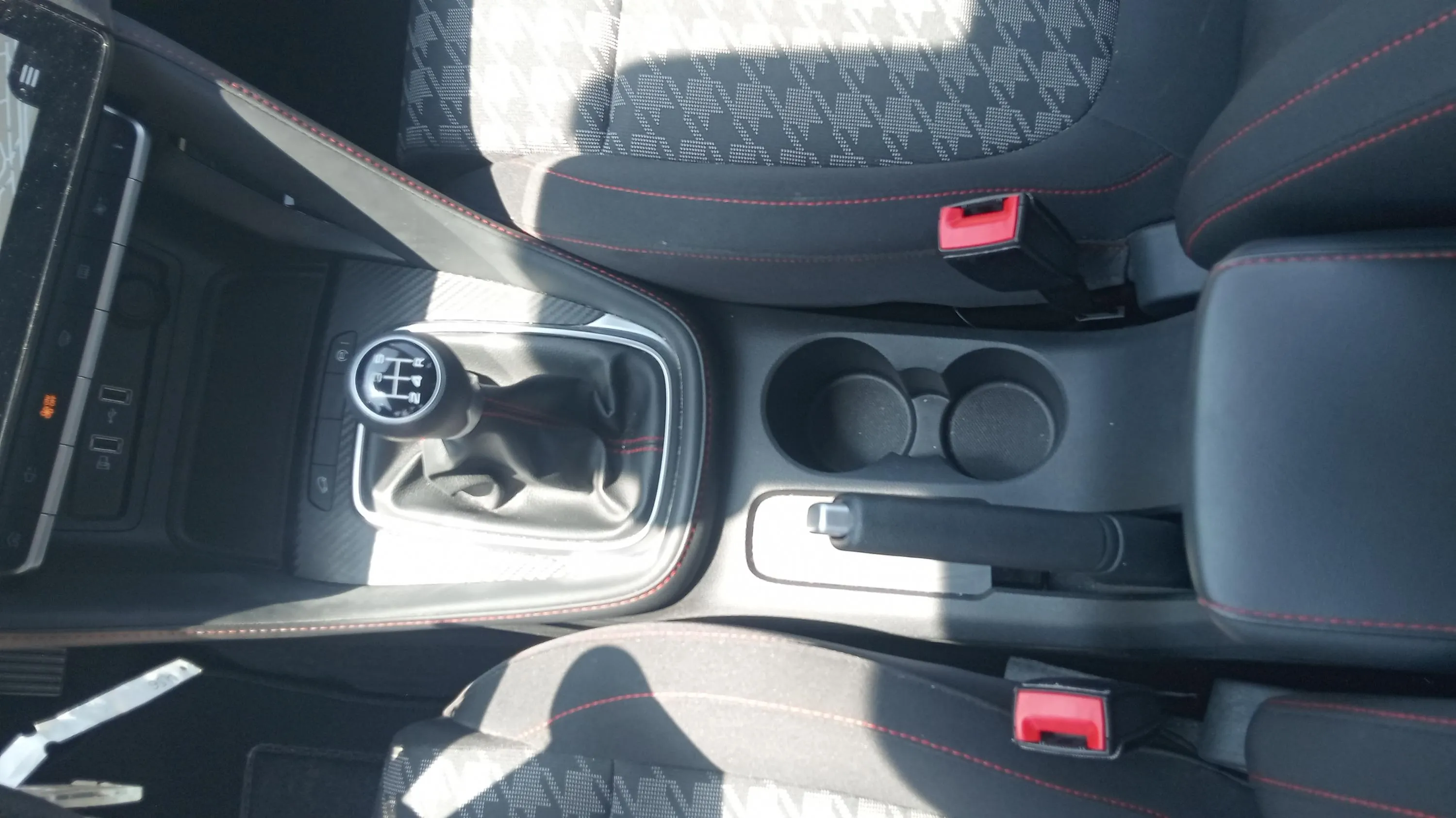 MG ZS 1.5 Comfort - foto 22