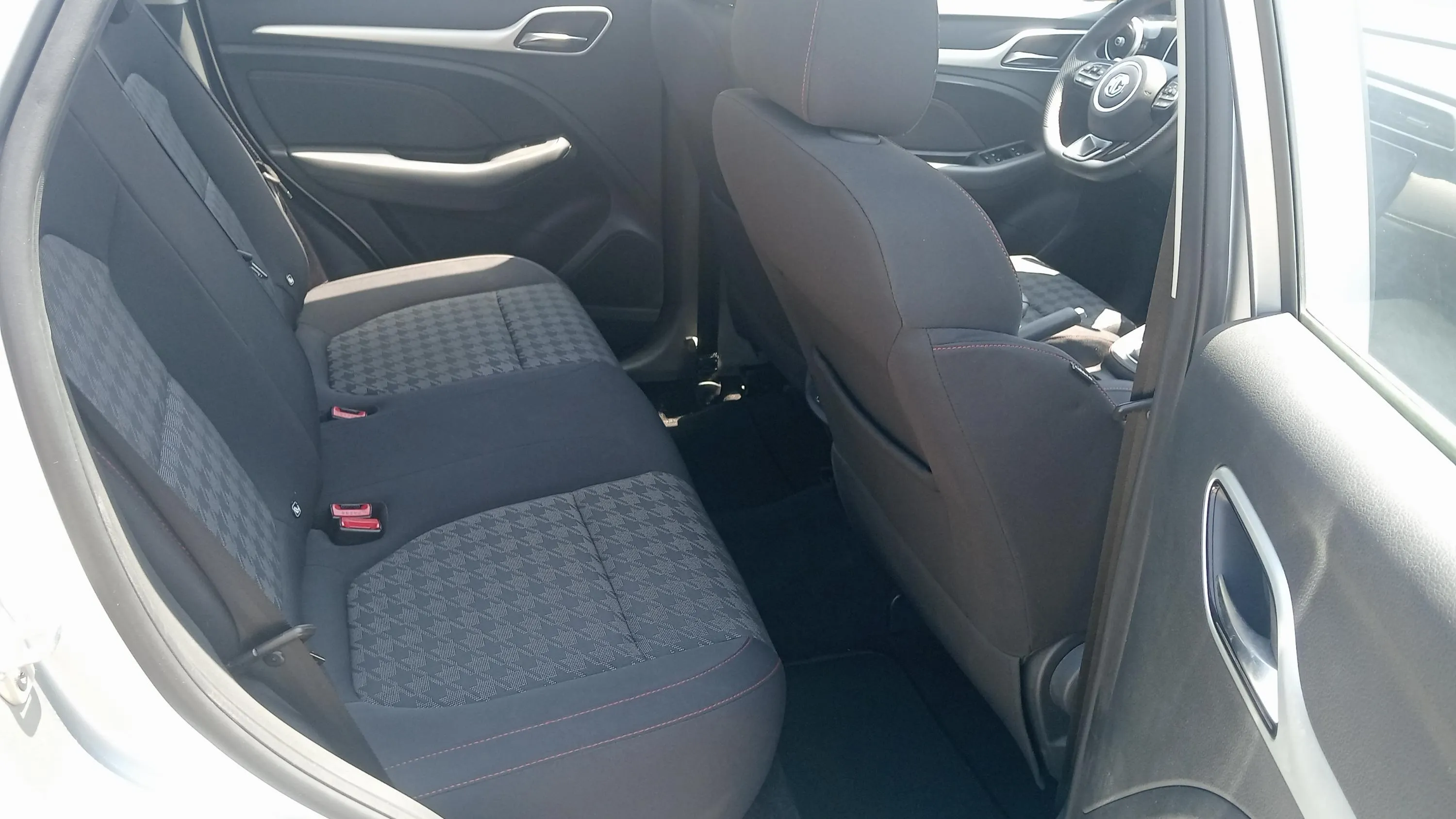 MG ZS 1.5 Comfort - foto 18