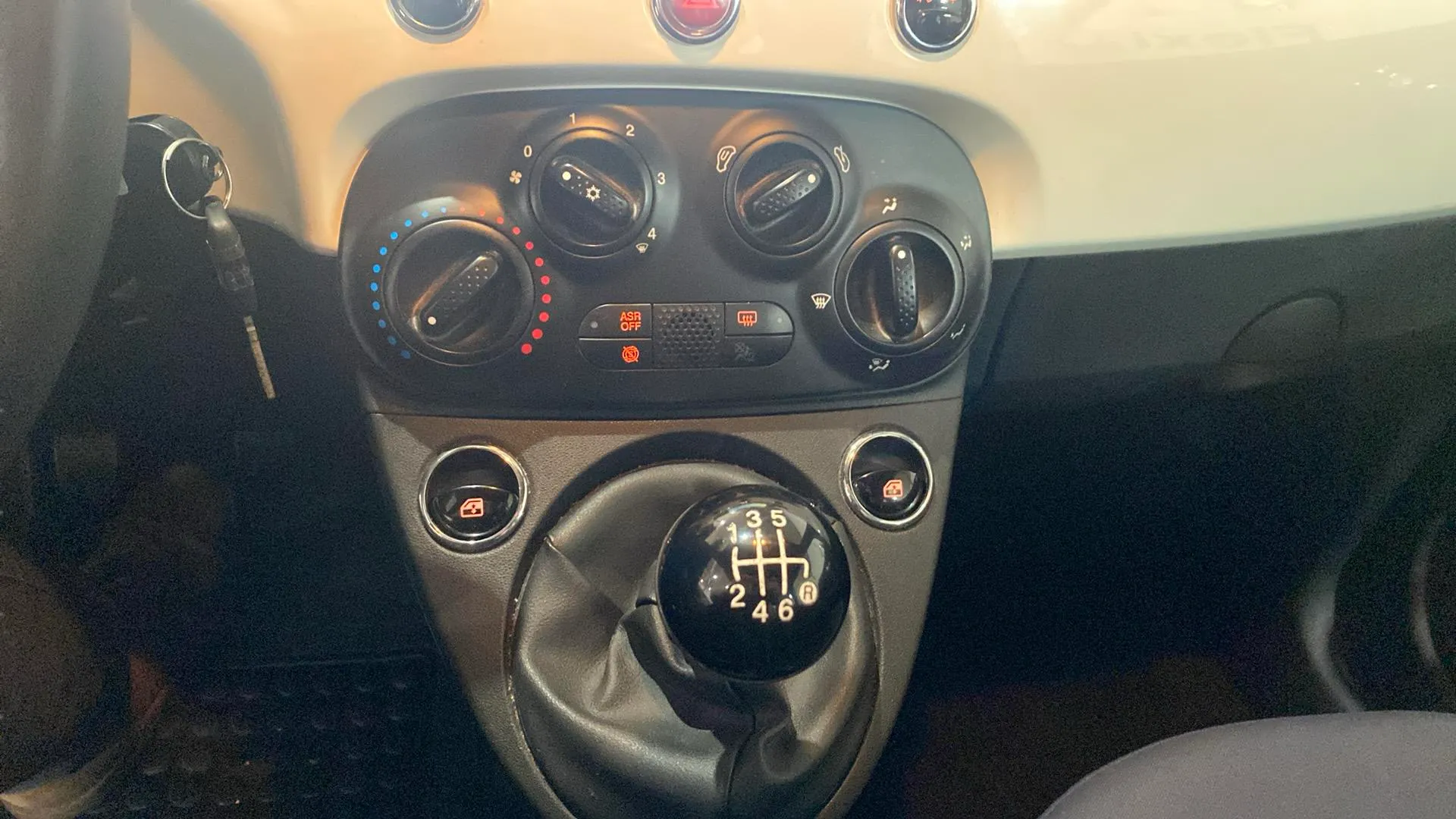 Fiat 500 Club 1.0 Hybrid - foto 16