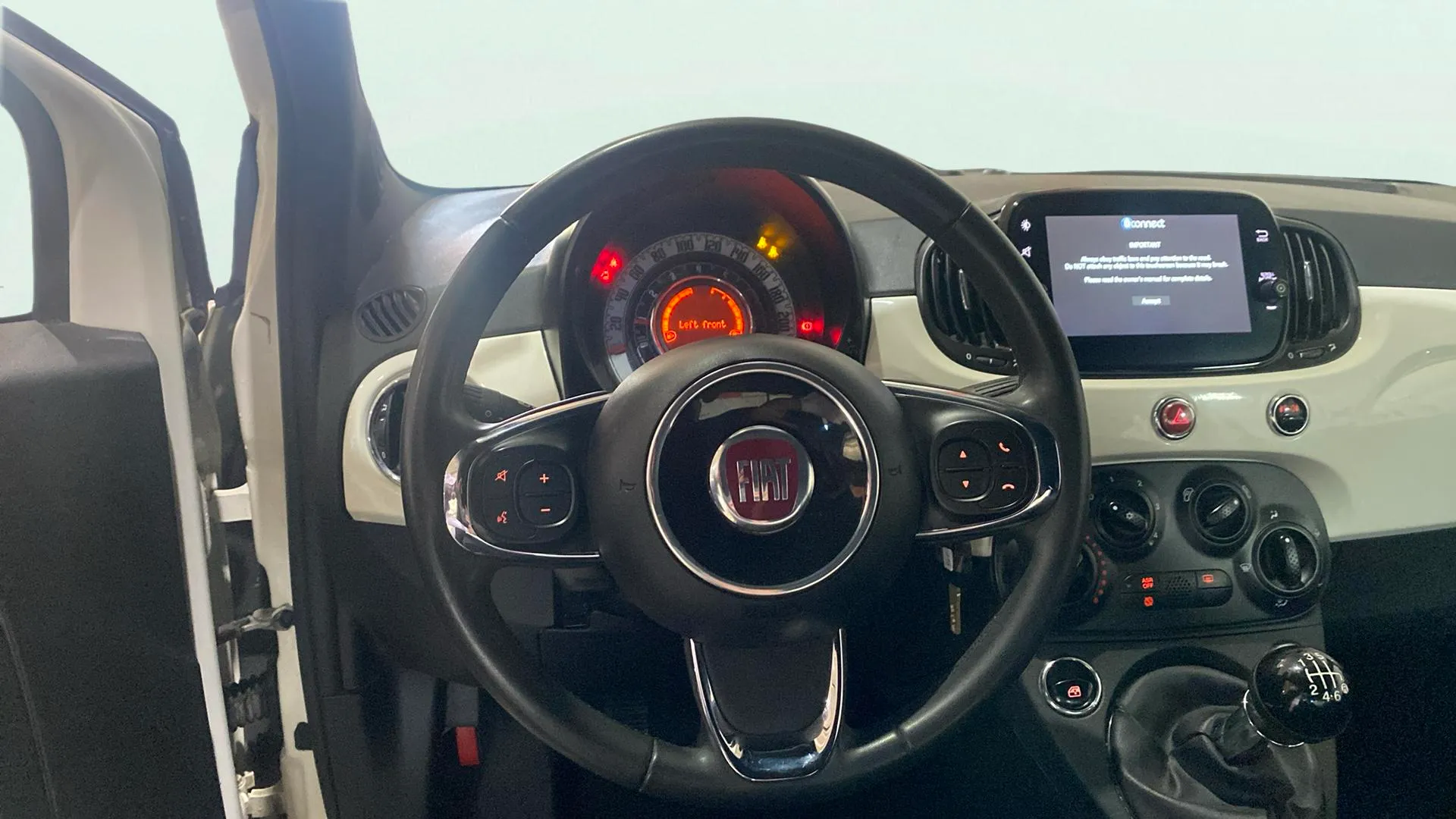 Fiat 500 Club 1.0 Hybrid - foto 10