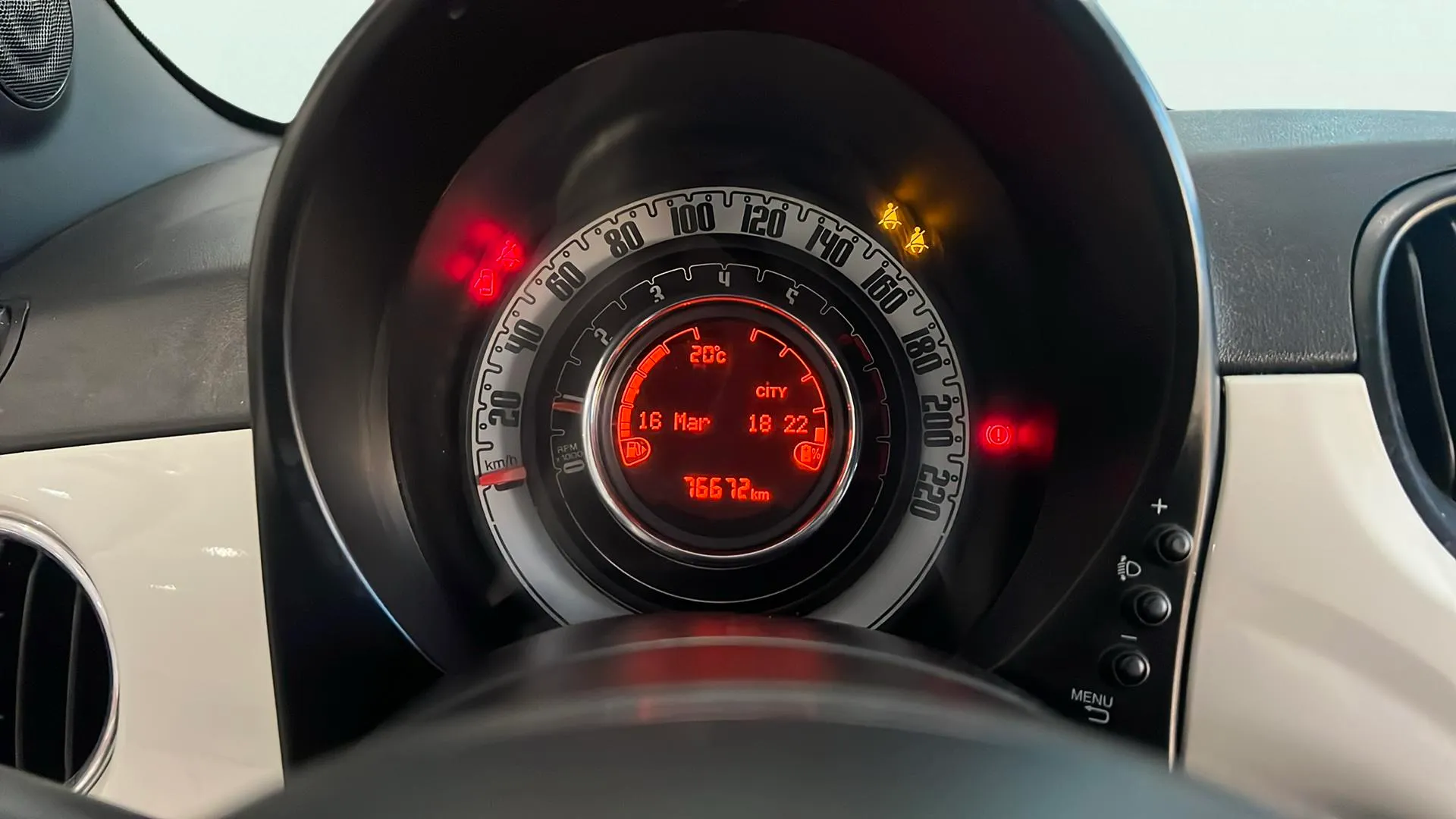Fiat 500 Club 1.0 Hybrid - foto 13