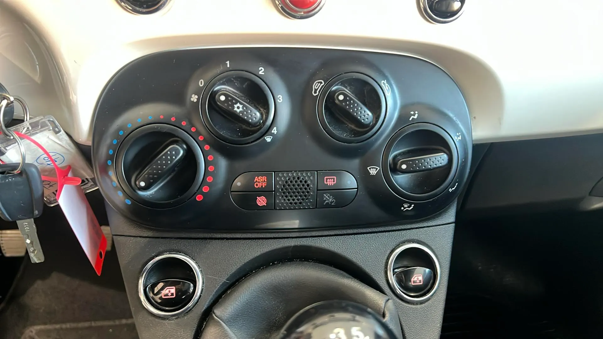 Fiat 500 Club 1.0 Hybrid - foto 15