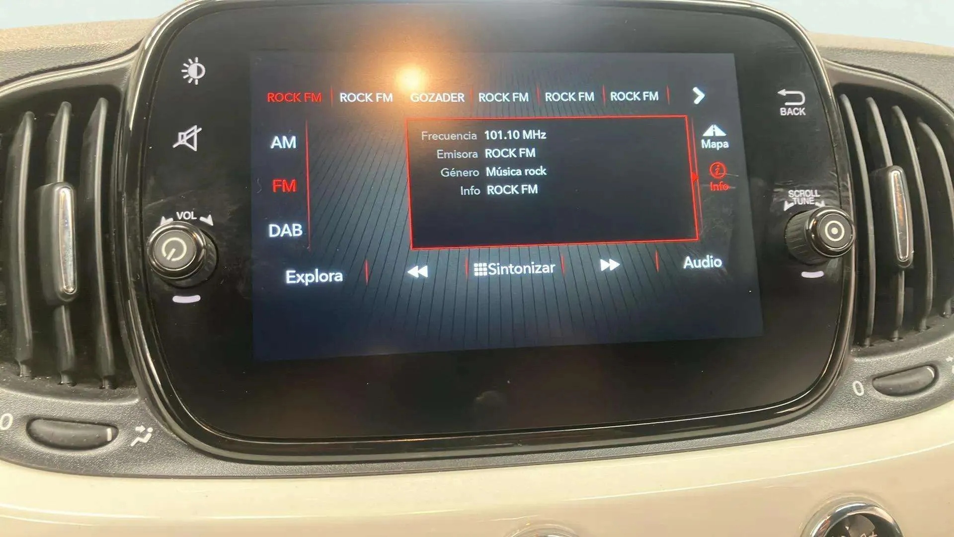 Fiat 500 Cult 1.0 Hybrid - foto 15