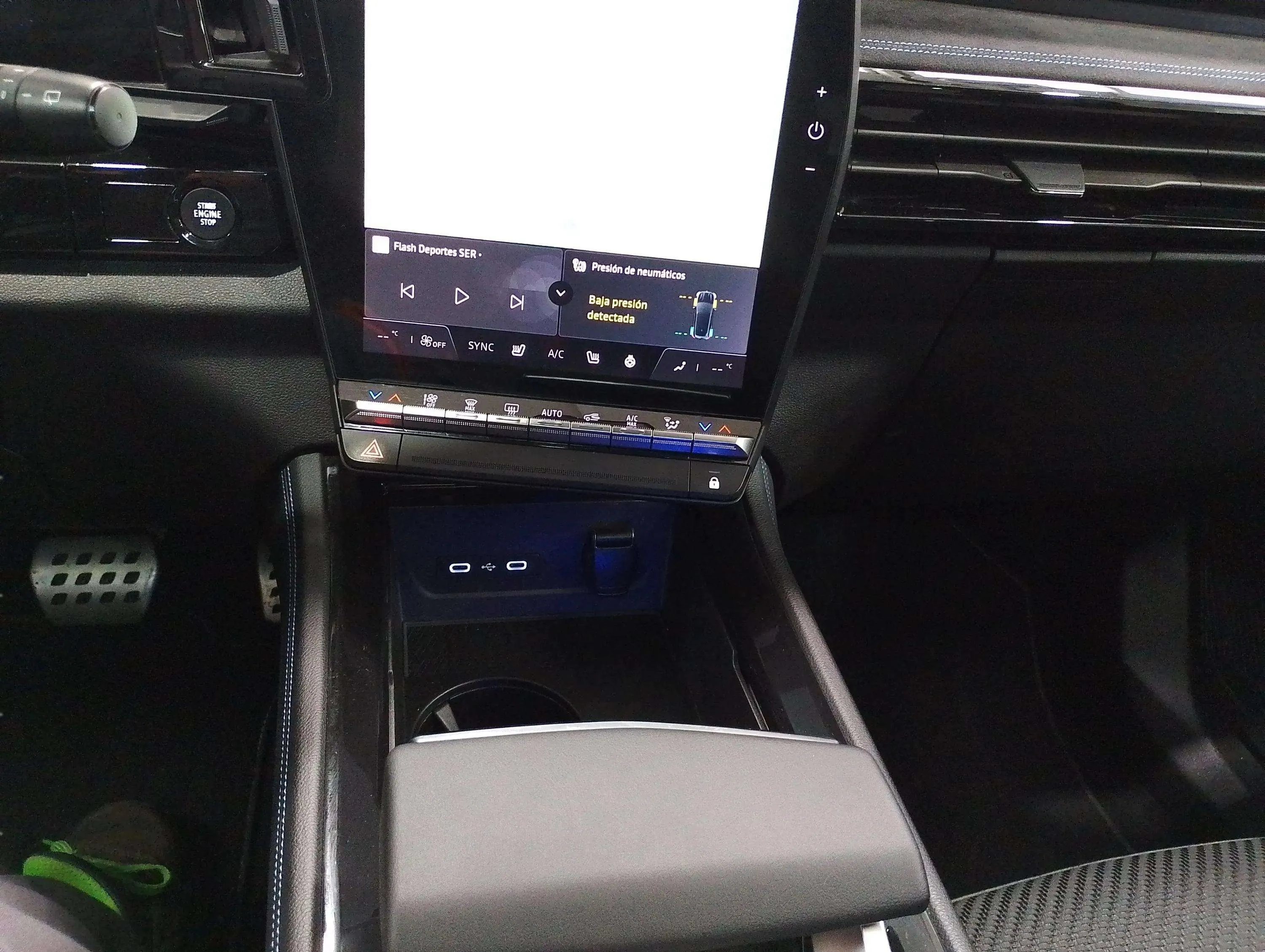 Renault Austral Iconic Esprit Alpine E-Tech F Hybr - foto 18