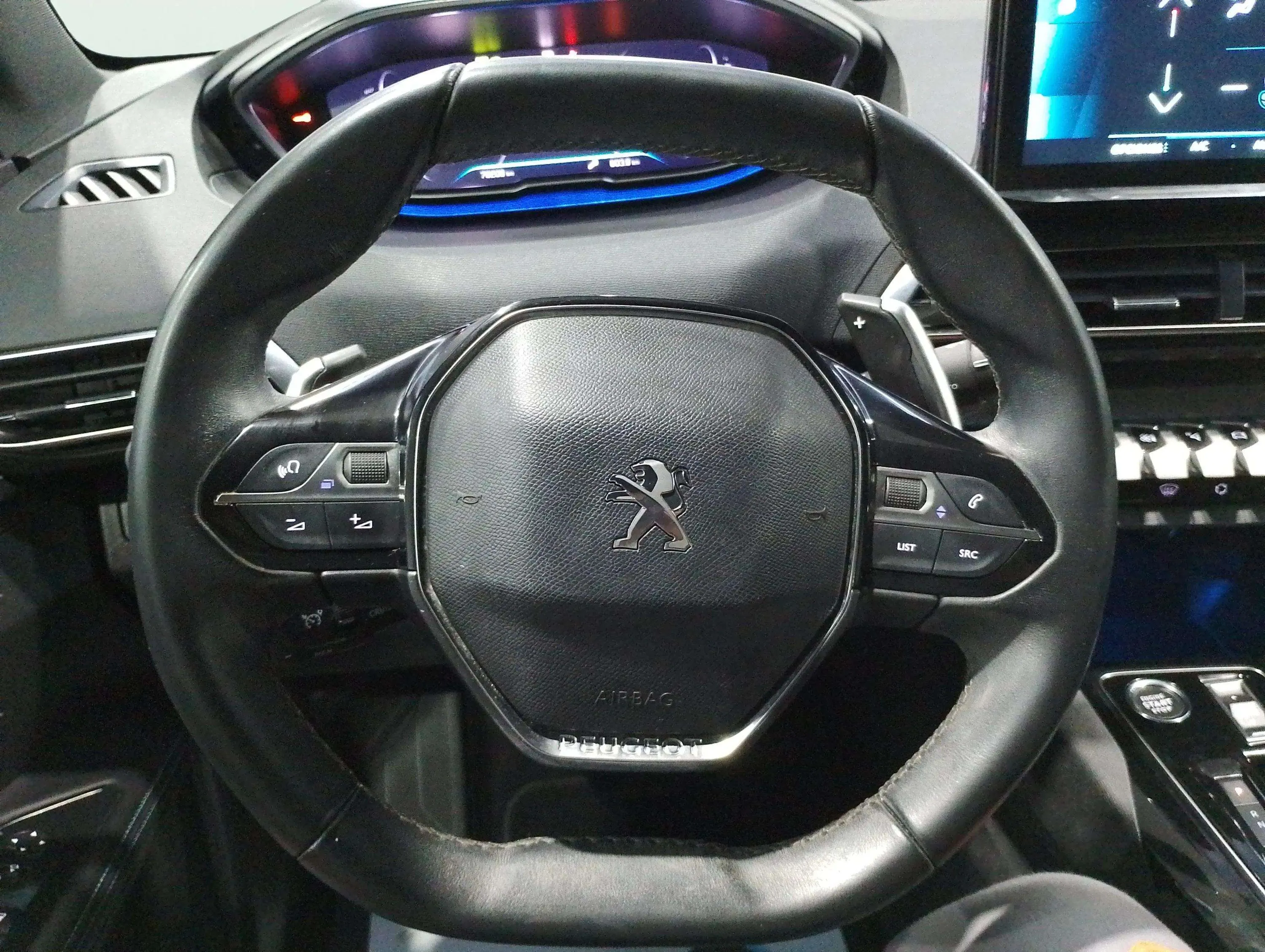 Peugeot 5008 1.5 BlueHDi Allure Pack EAT8 - foto 21
