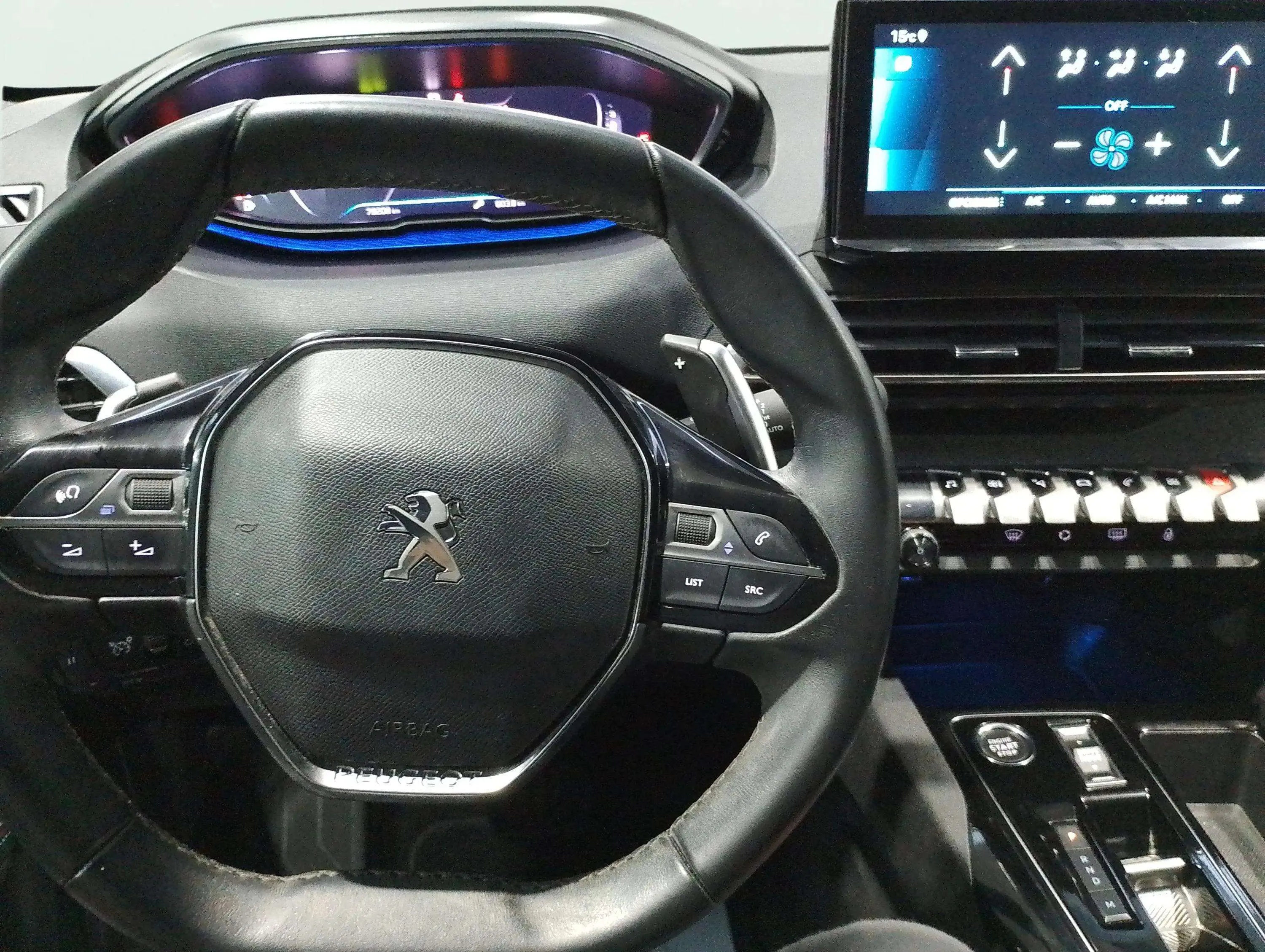 Peugeot 5008 1.5 BlueHDi Allure Pack EAT8 - foto 17