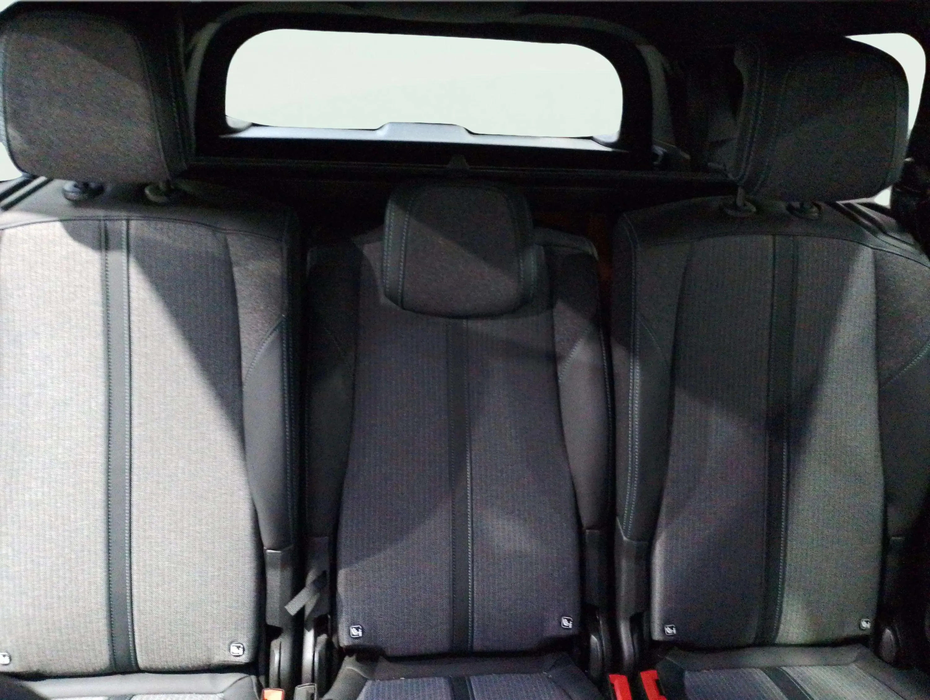 Peugeot 5008 1.5 BlueHDi Allure Pack EAT8 - foto 24