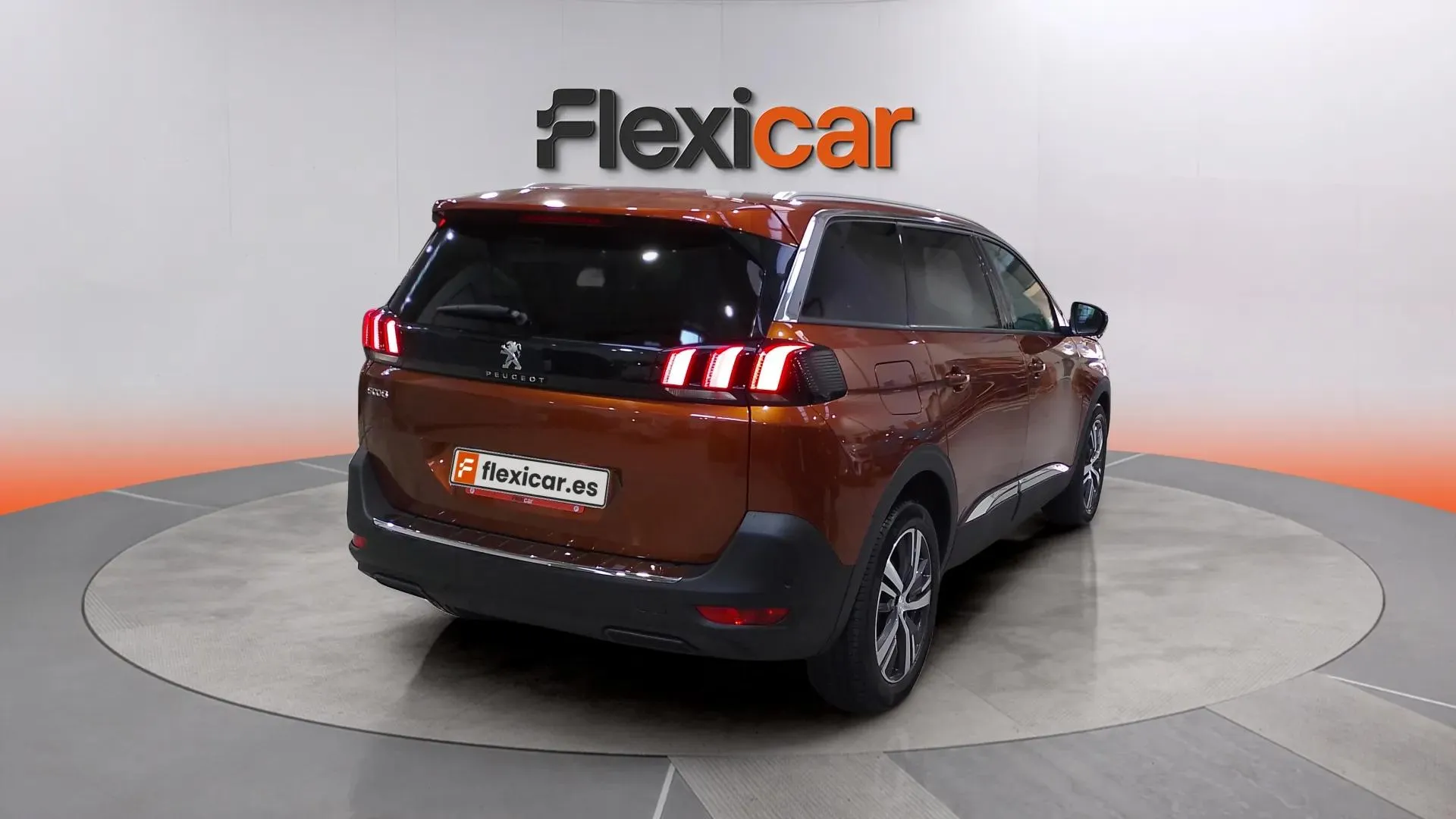 Peugeot 5008 1.5 BlueHDi Allure Pack EAT8 - foto 5