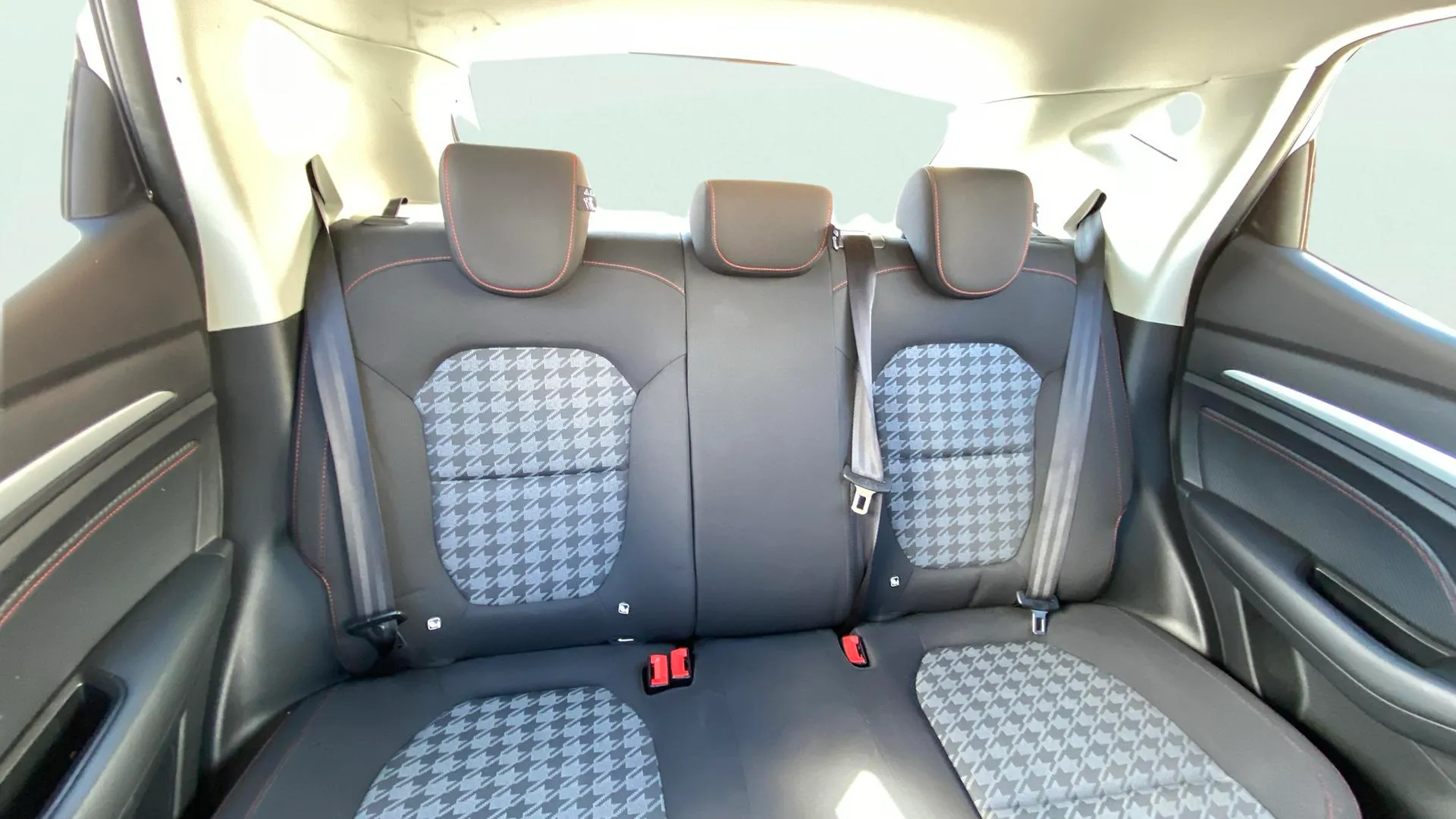 MG ZS 1.5 Comfort - foto 16