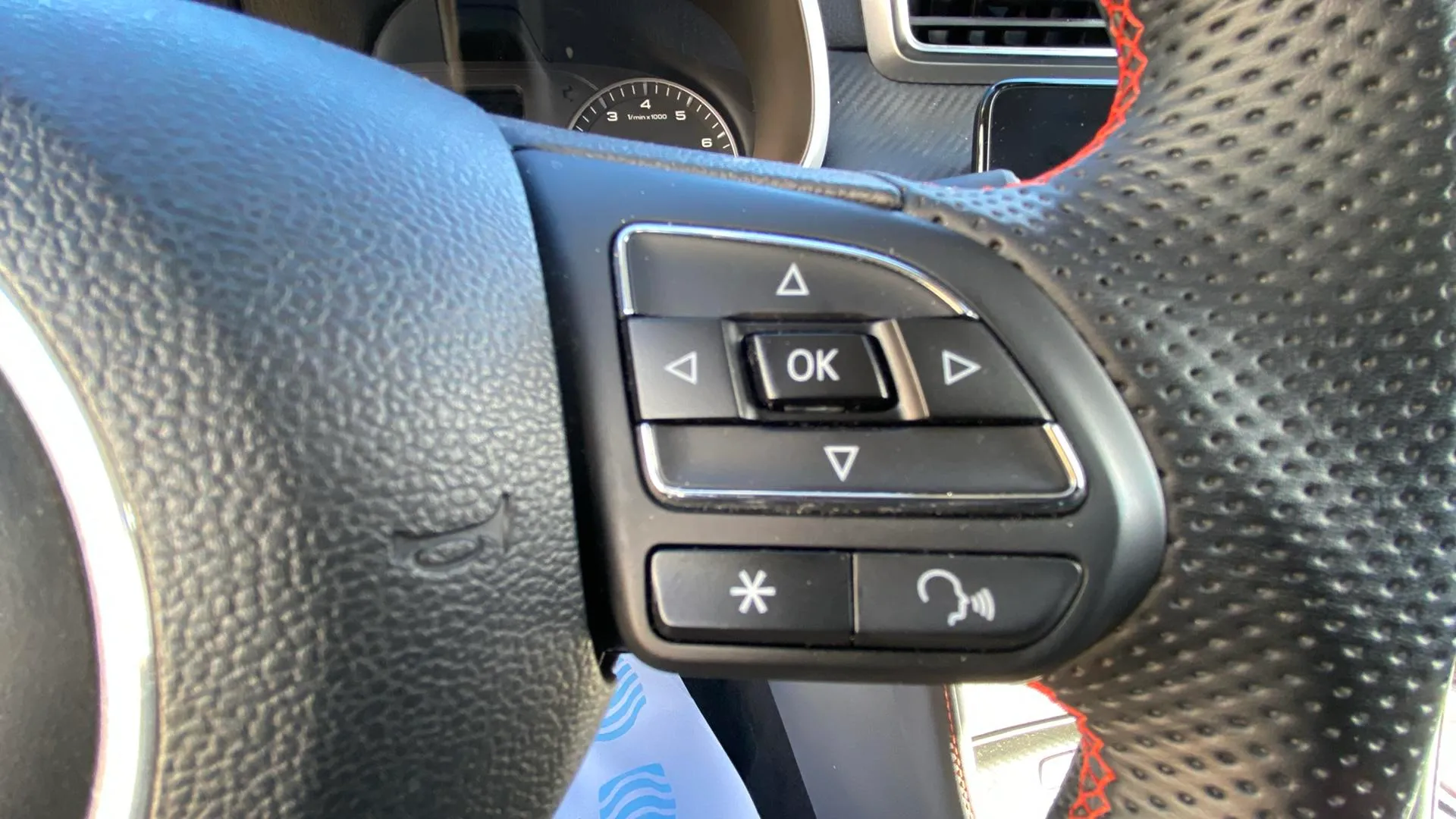 MG ZS 1.5 Comfort - foto 19
