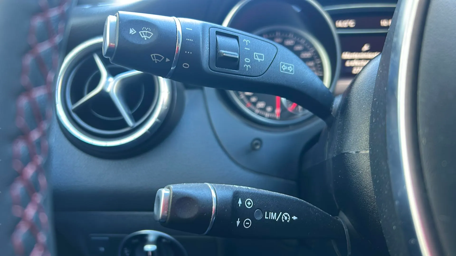 Mercedes-Benz CLA 200 d Shooting Brake - foto 15