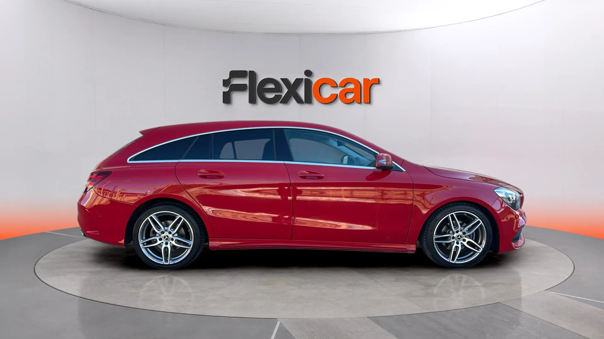 Mercedes-Benz CLA 200 d Shooting Brake - foto 2