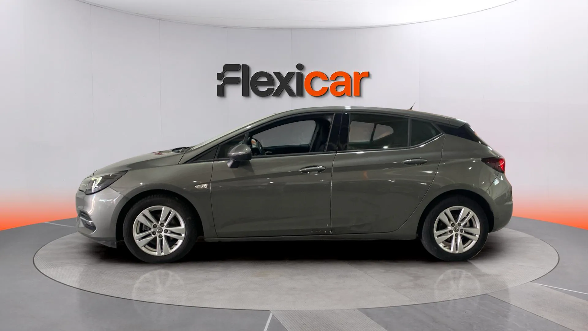 Opel Astra 1.2T SHT Business Elegance - foto 5
