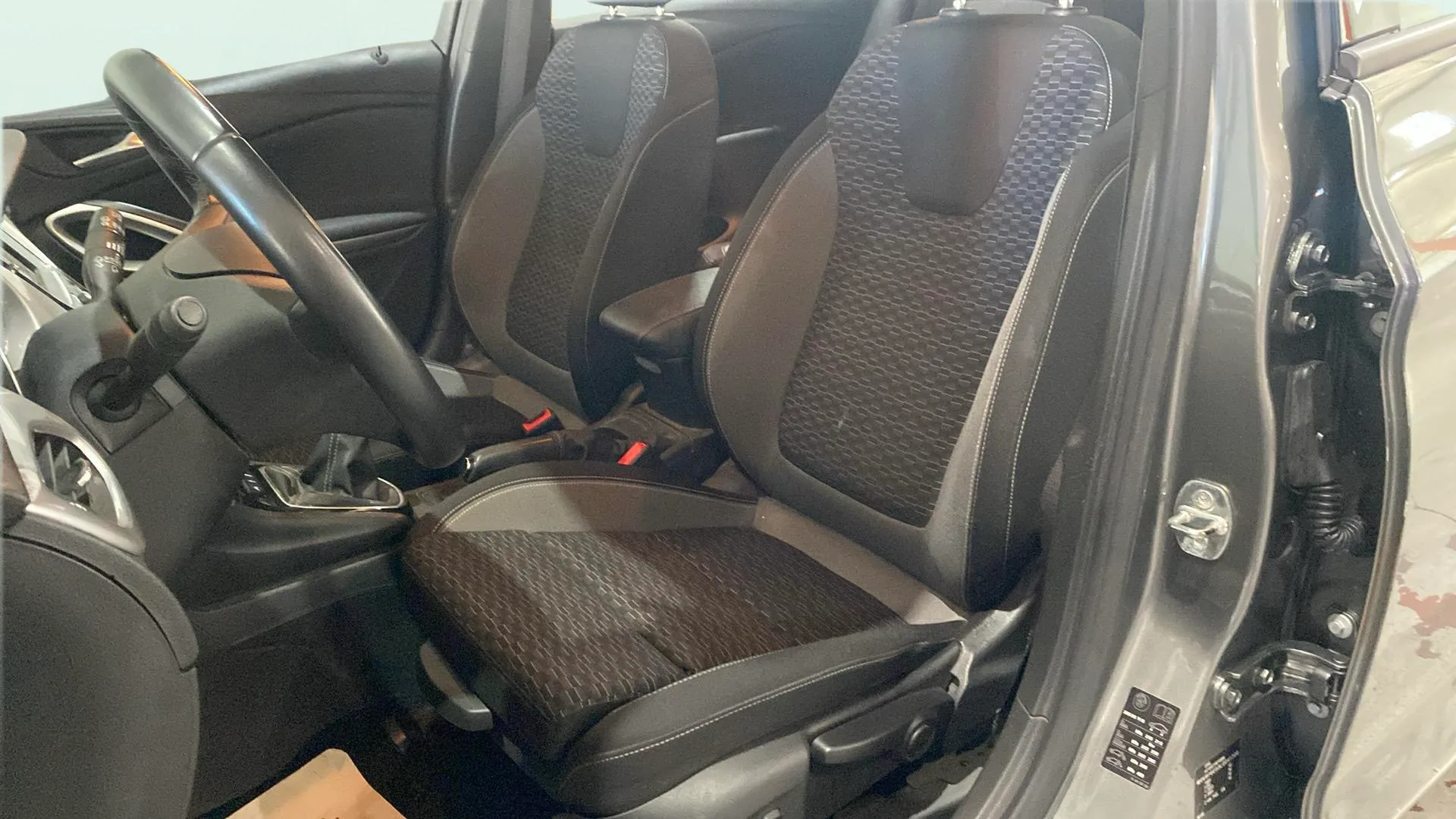 Opel Astra 1.2T SHT Business Elegance - foto 13