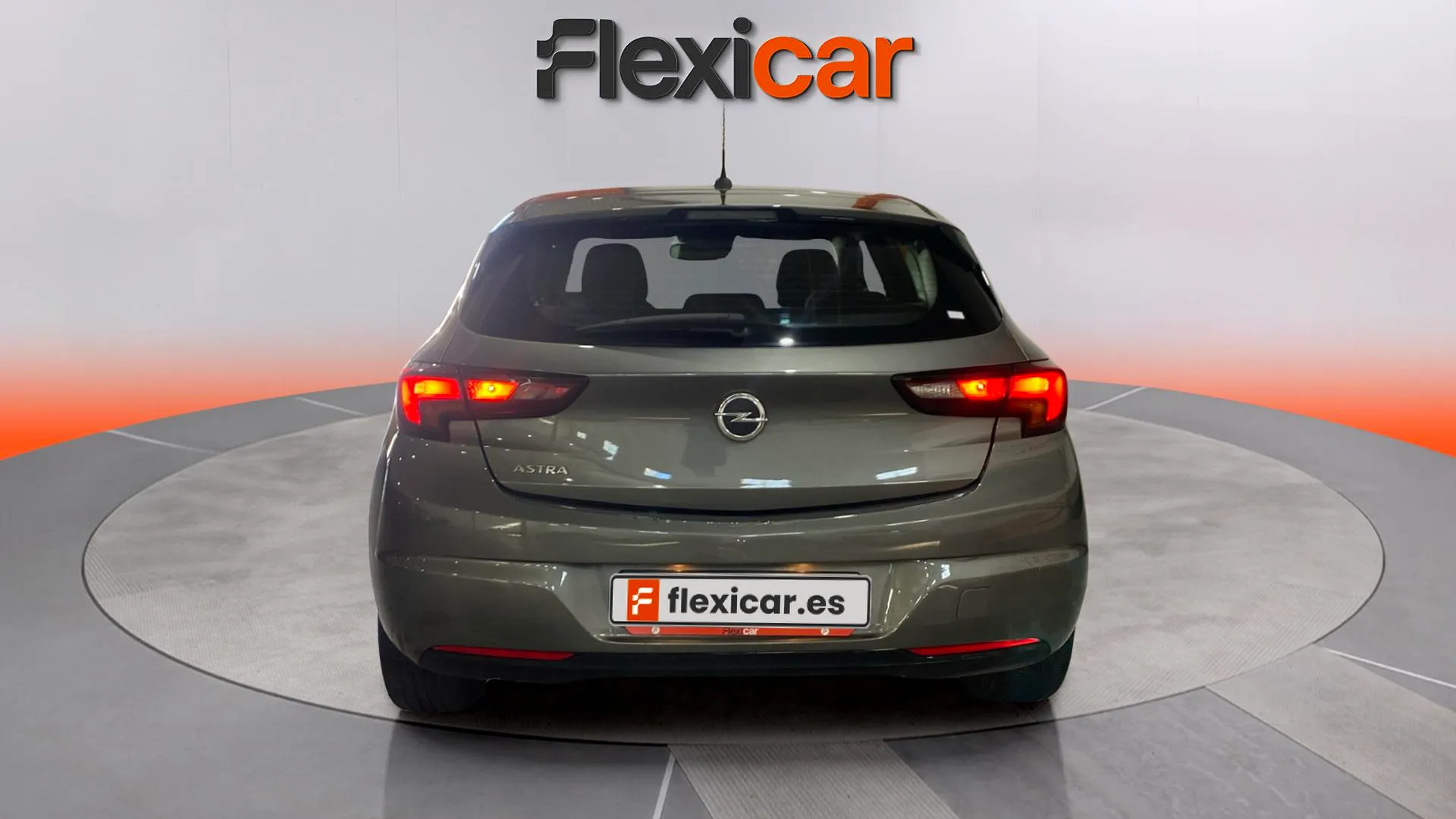 Opel Astra 1.2T SHT Business Elegance - foto 7