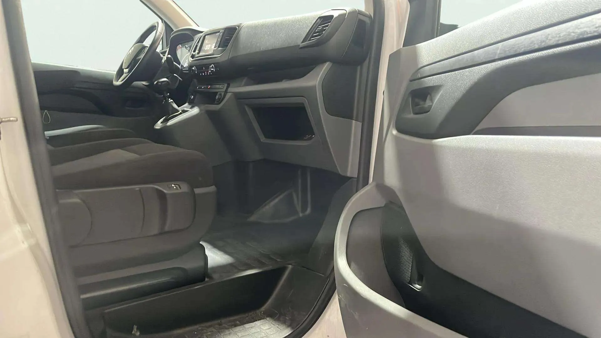 Citroën Jumpy Furgón Diesel Jumpy Fg. 1.5 - foto 20