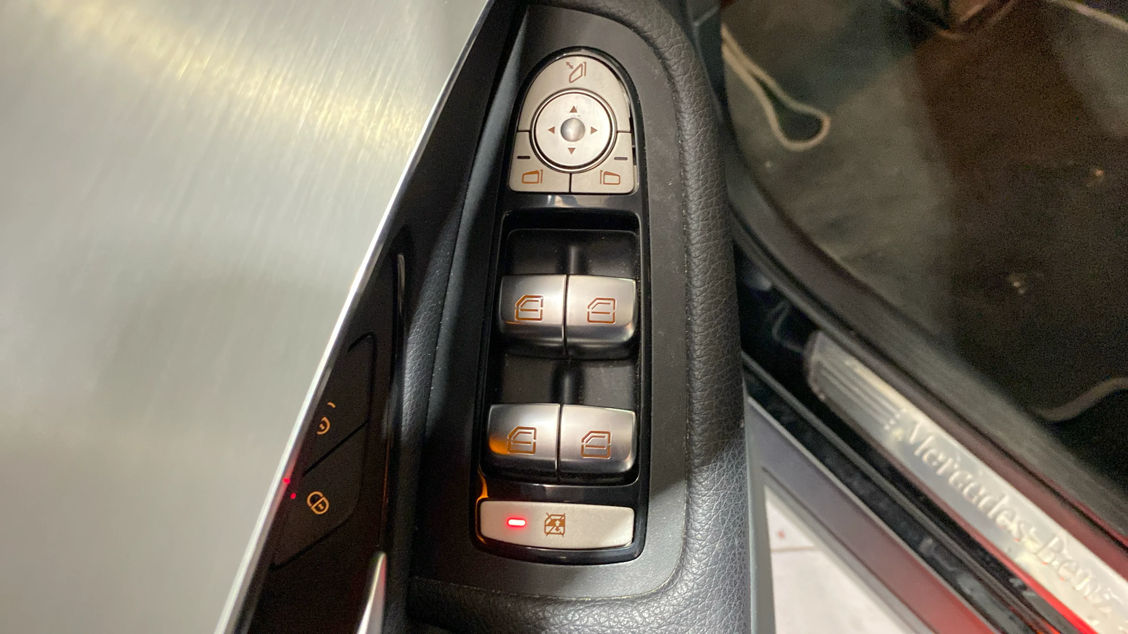 Mercedes-Benz GLC 220 d 4MATIC - foto 17