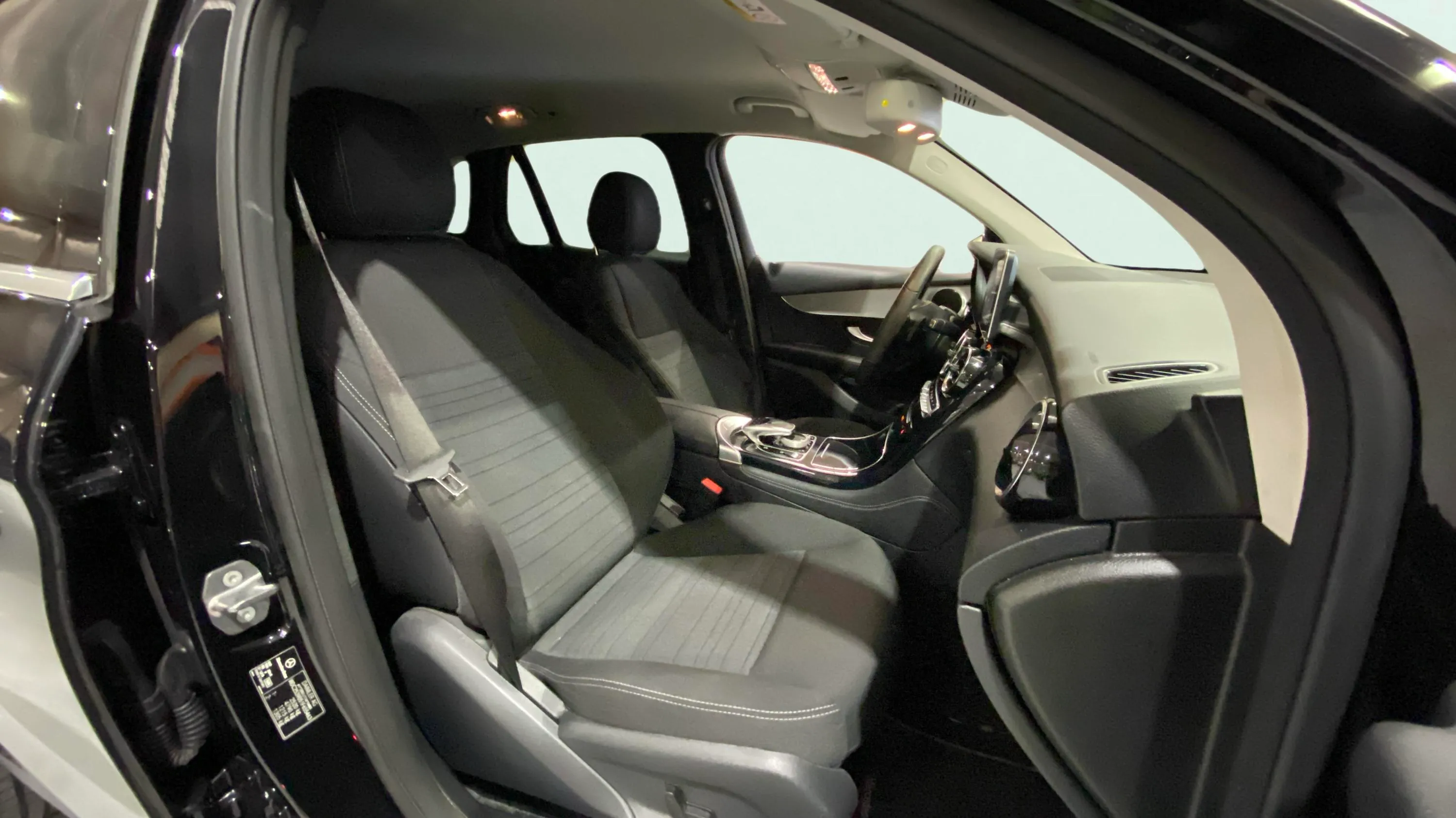 Mercedes-Benz GLC 220 d 4MATIC - foto 12
