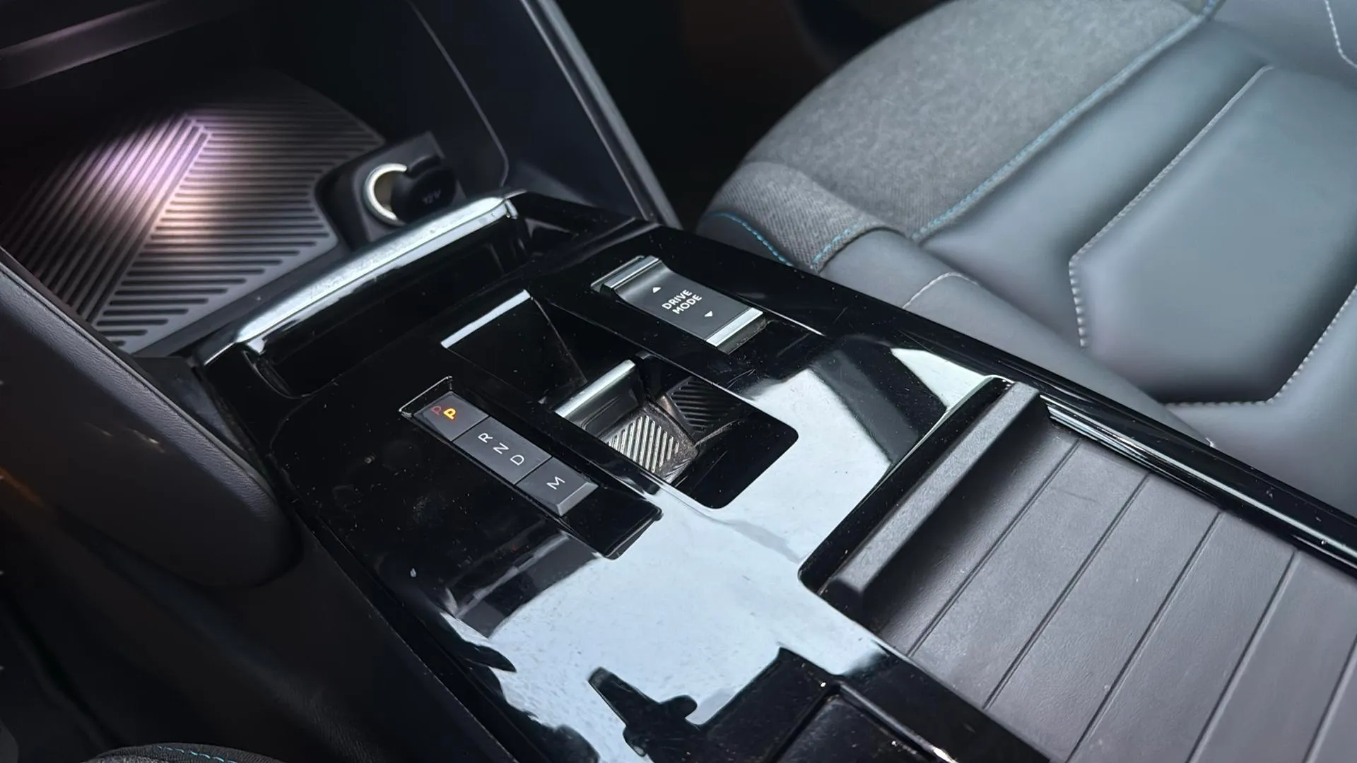 Citroën C4 PureTech 130 EAT8 Feel Pack - foto 16