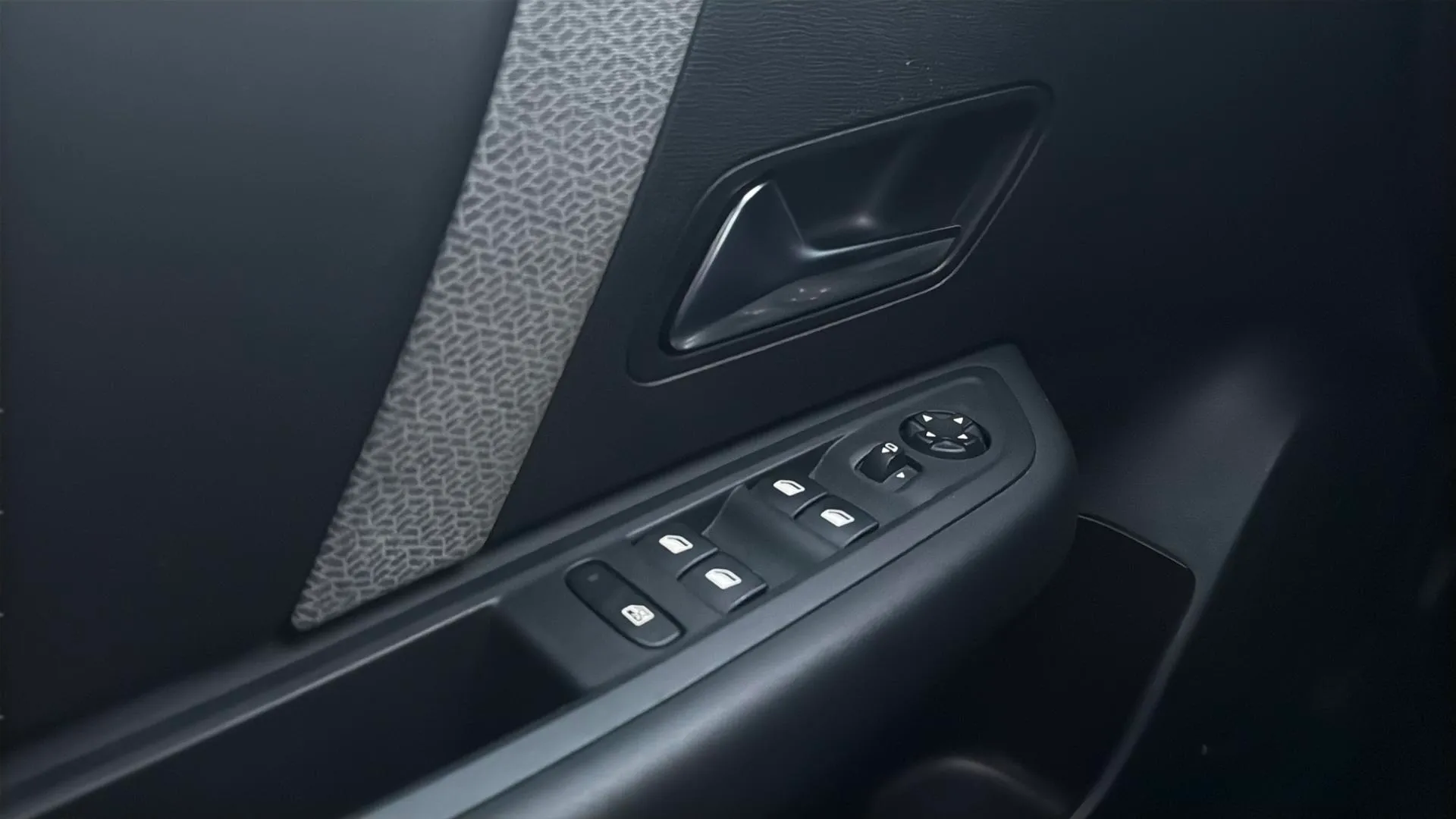 Citroën C4 PureTech 130 EAT8 Feel Pack - foto 19