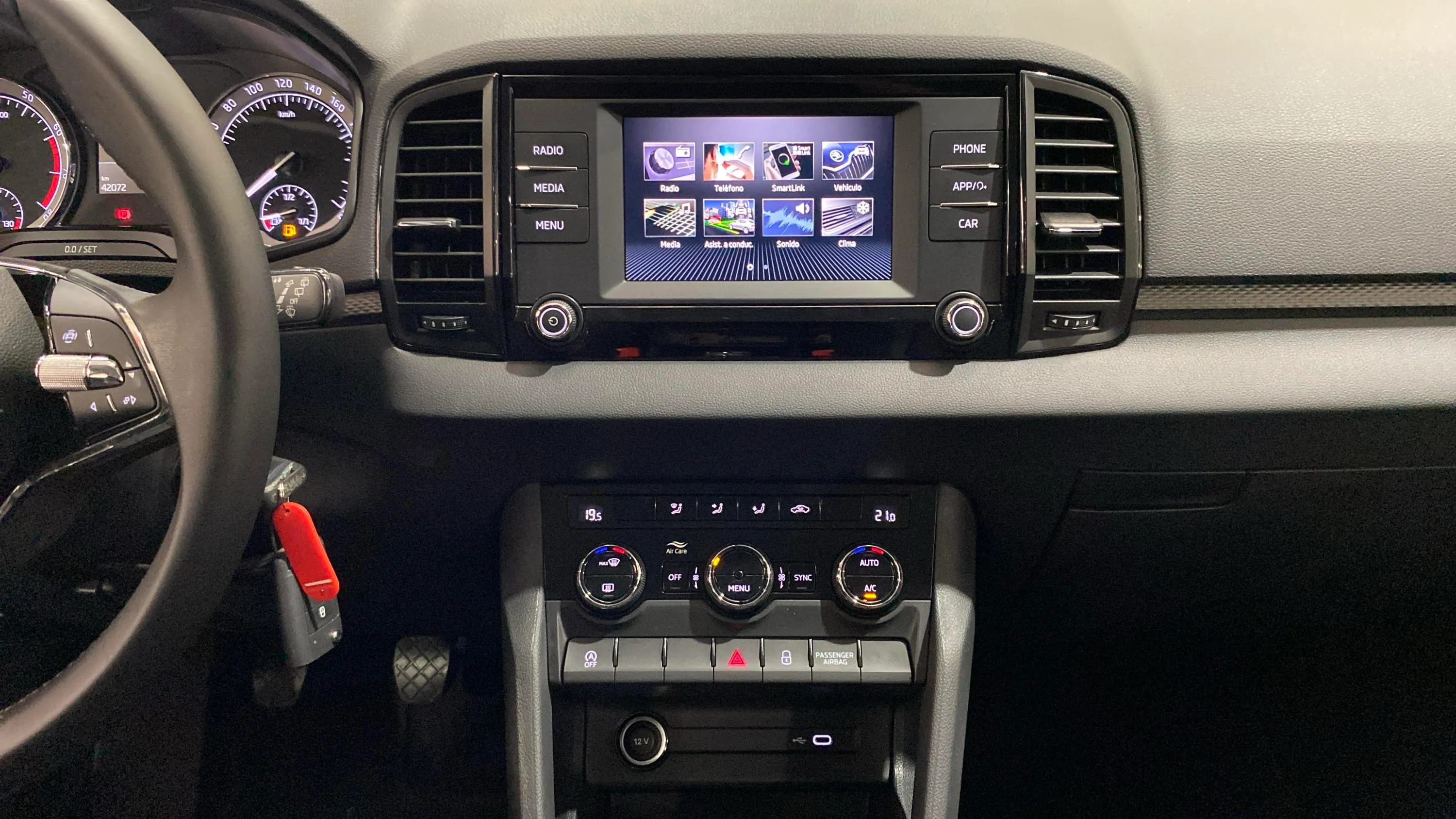 Škoda Karoq 1.0 TSI Ambition - foto 24