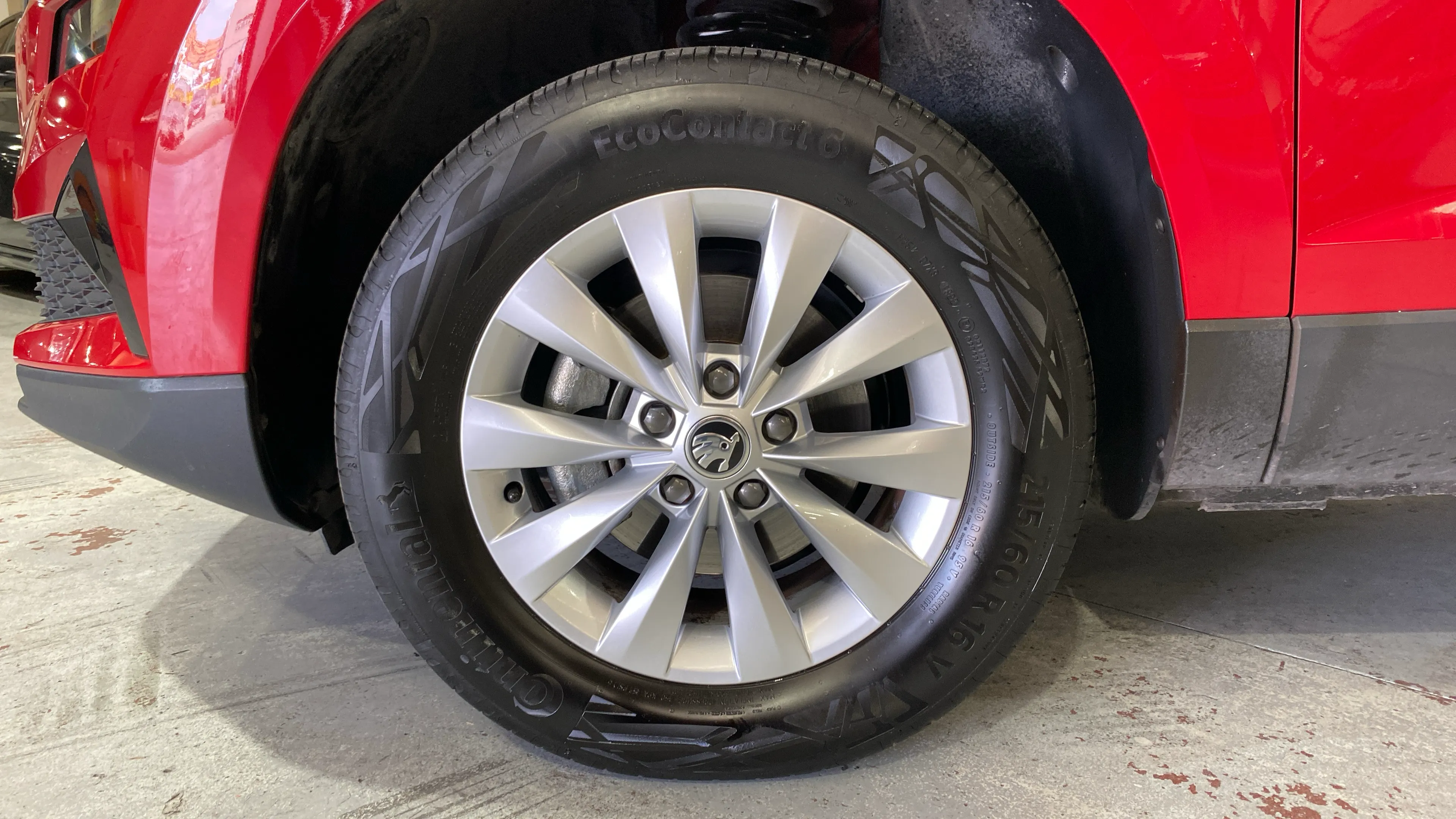Škoda Karoq 1.0 TSI Ambition - foto 30