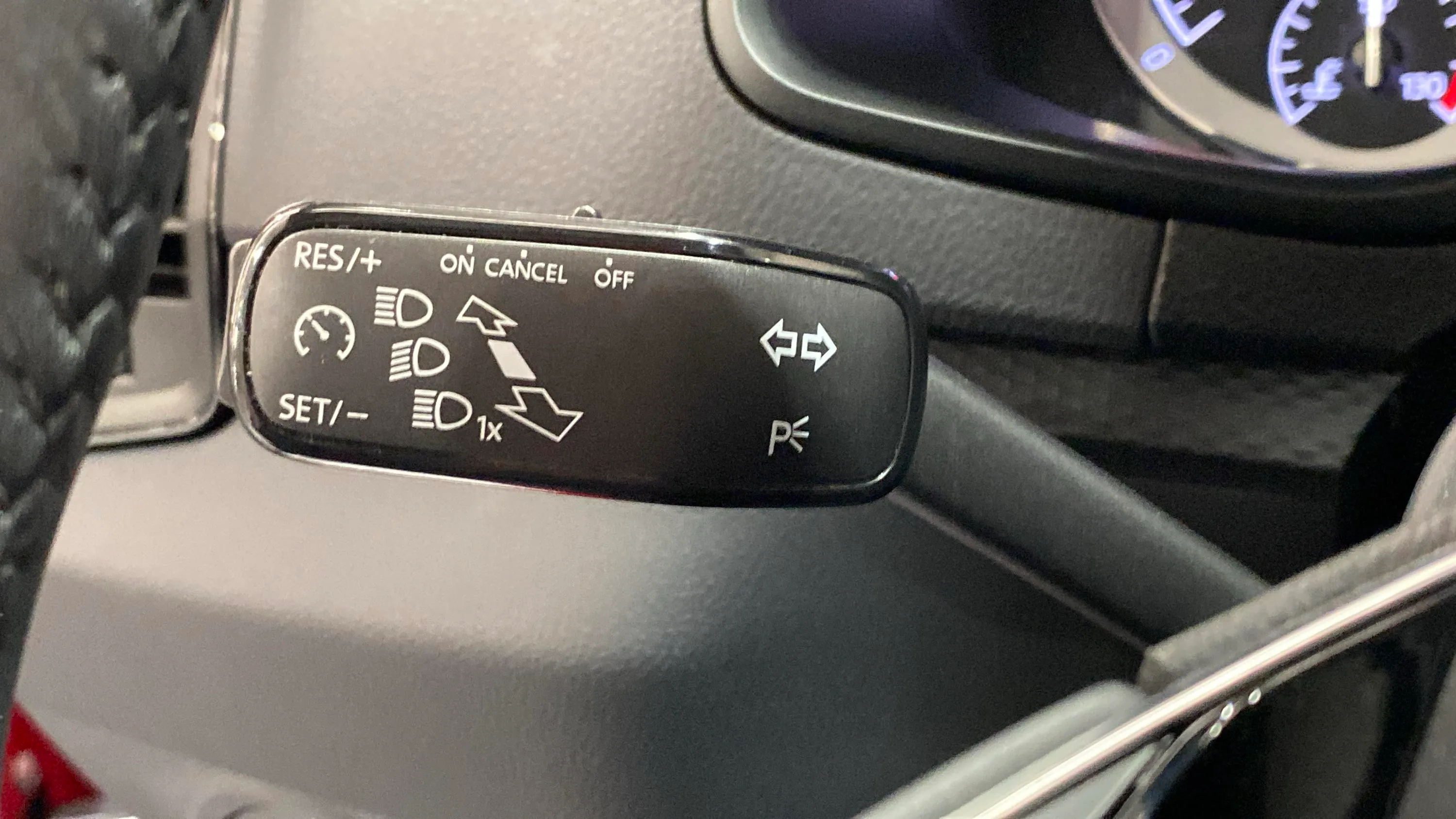 Škoda Karoq 1.0 TSI Ambition - foto 21