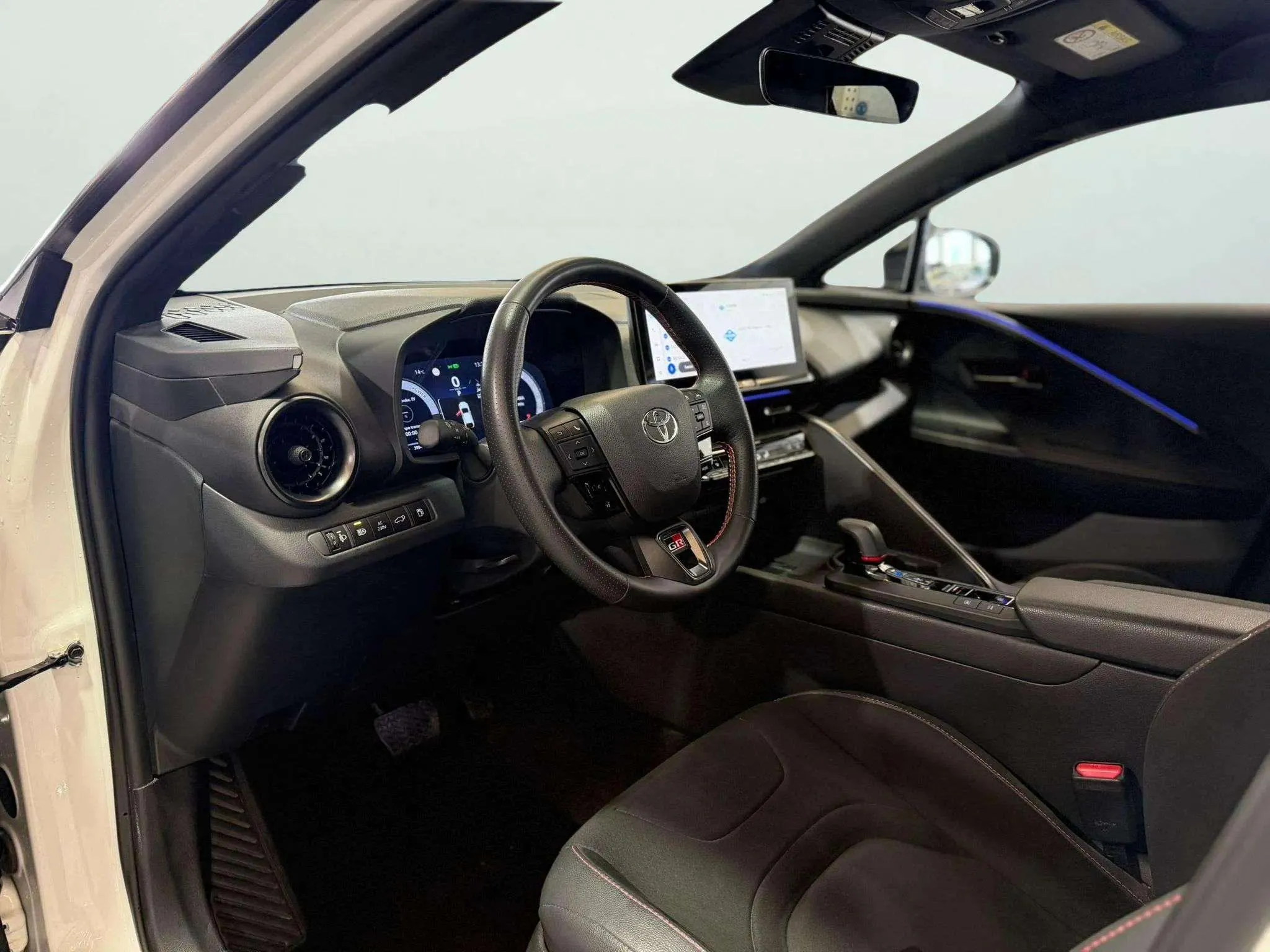 Toyota C-HR 2.0 220PH GR Sport - foto 7